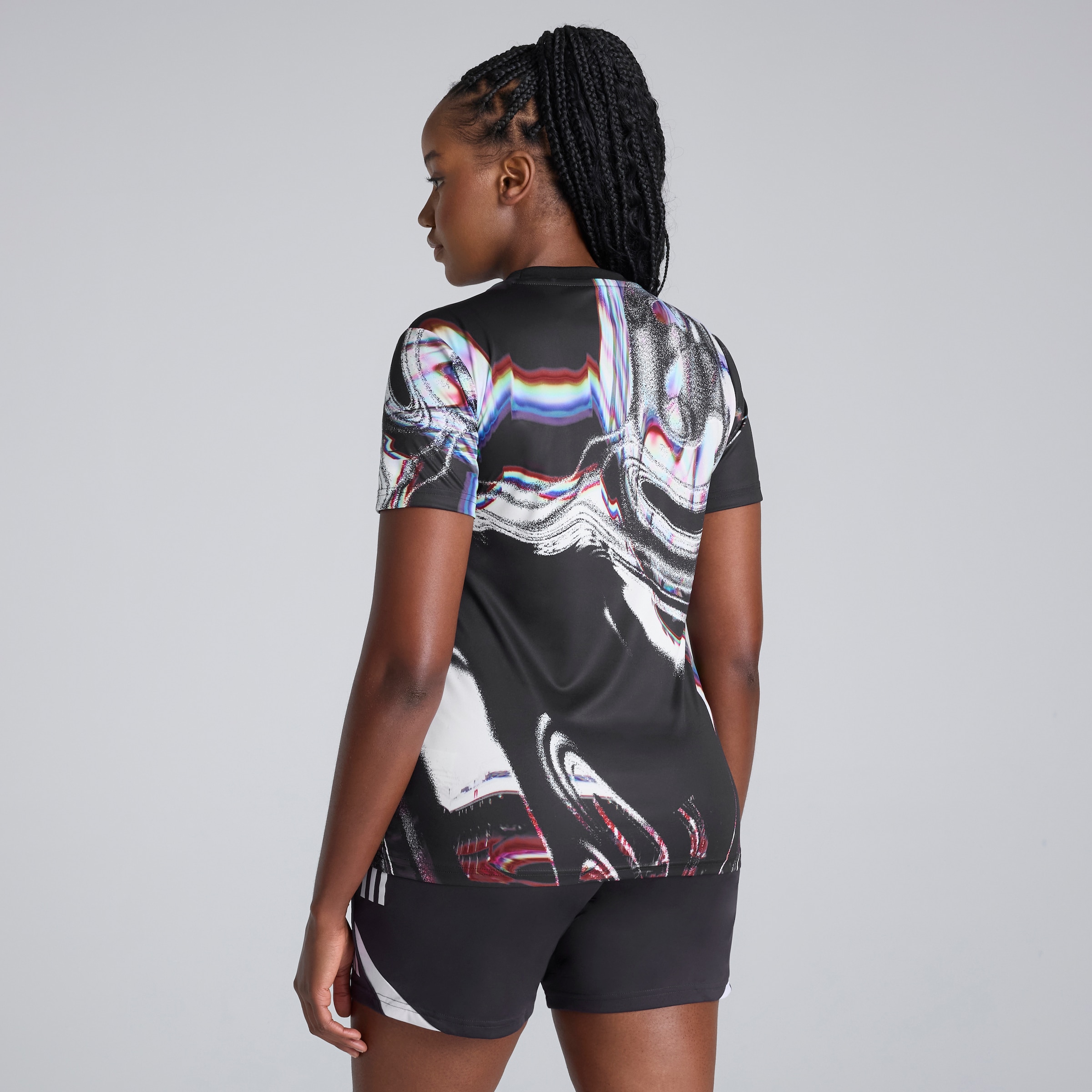 Manchester United 25/26 Pre Match Jersey Black Detail [2-5]