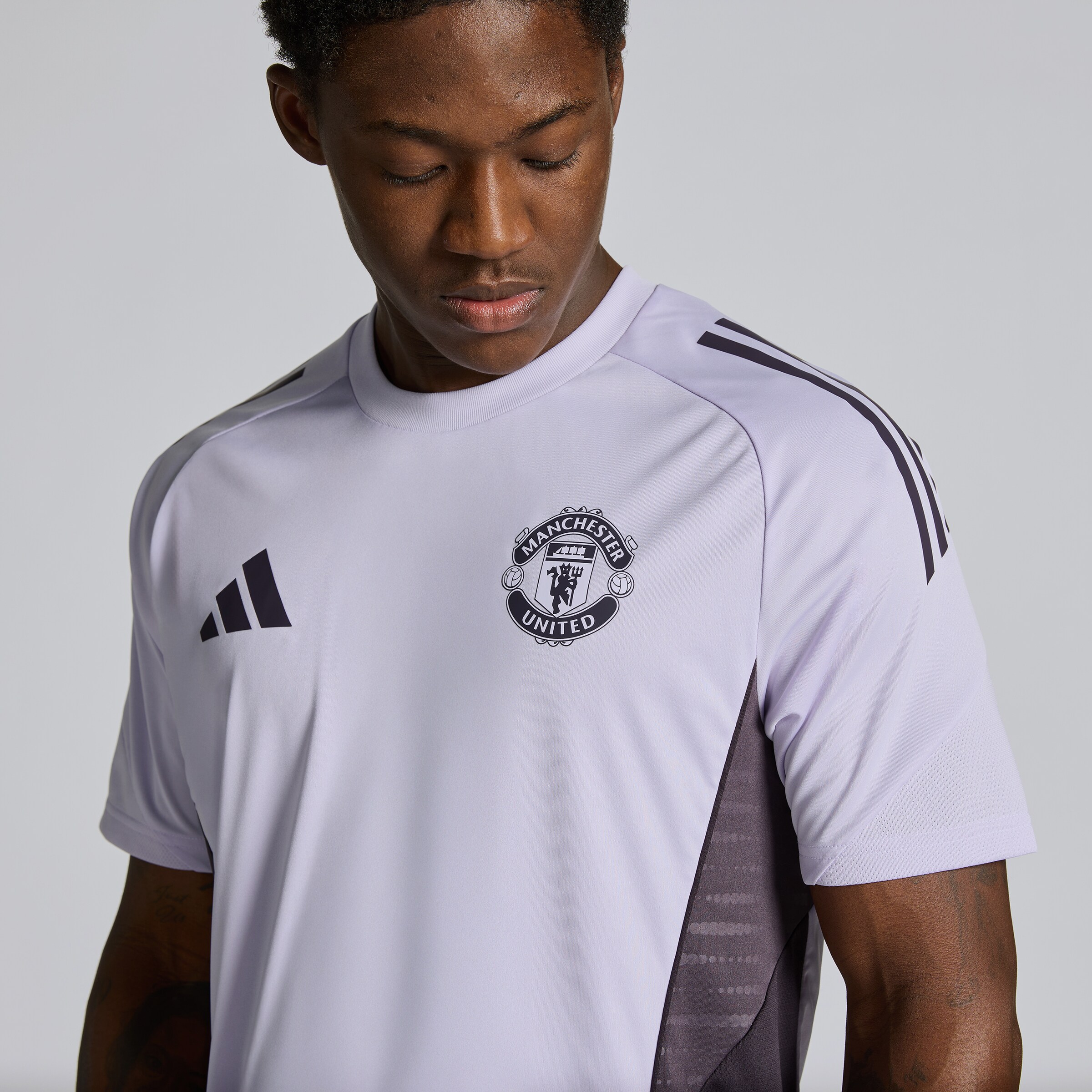 Manchester United Tiro 25 Competition Training Jersey Purple Detail [4-5]