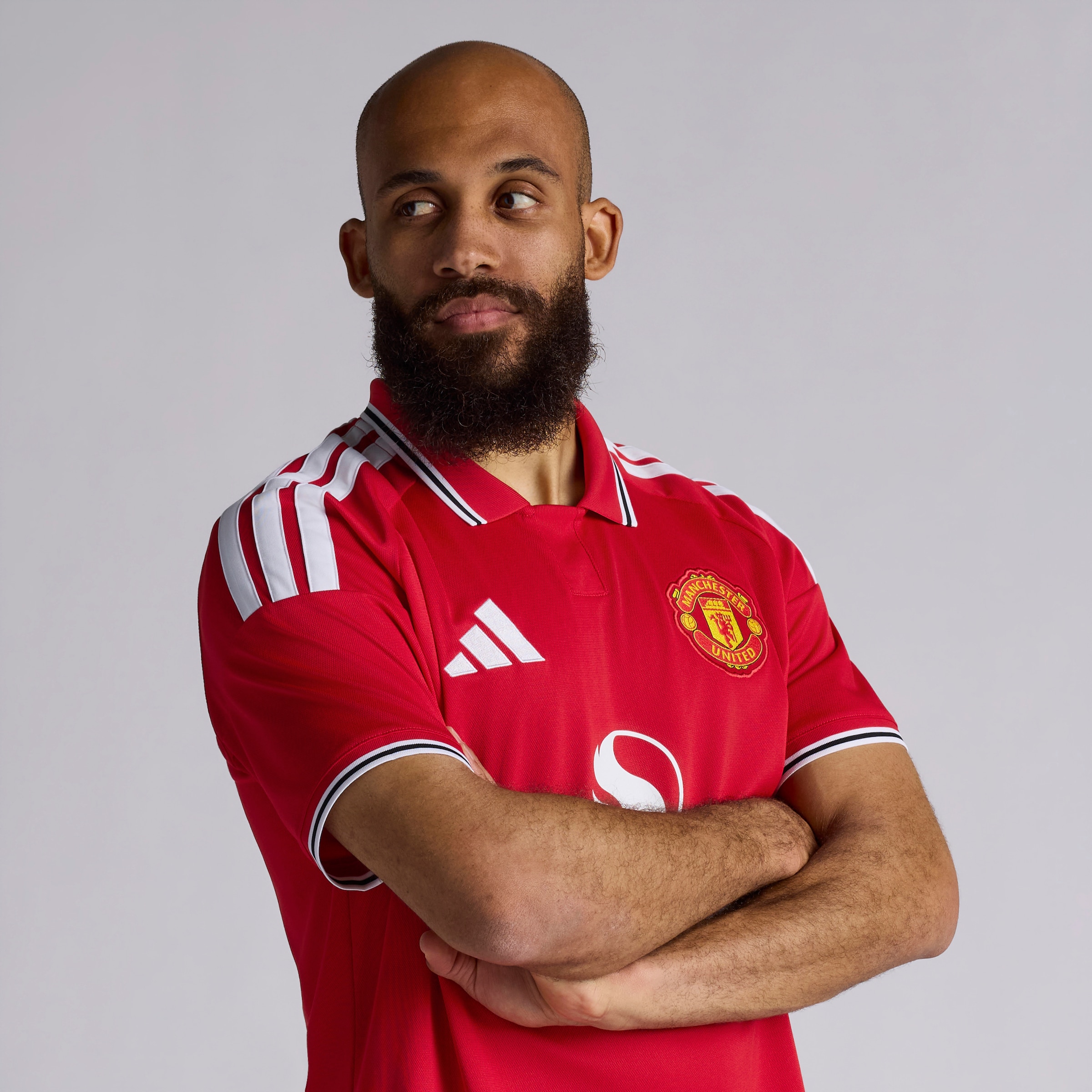 Manchester United 26/27 Home Jersey with Mbeumo 19 EPL Printing & Badge 红色 细节 [4-5]
