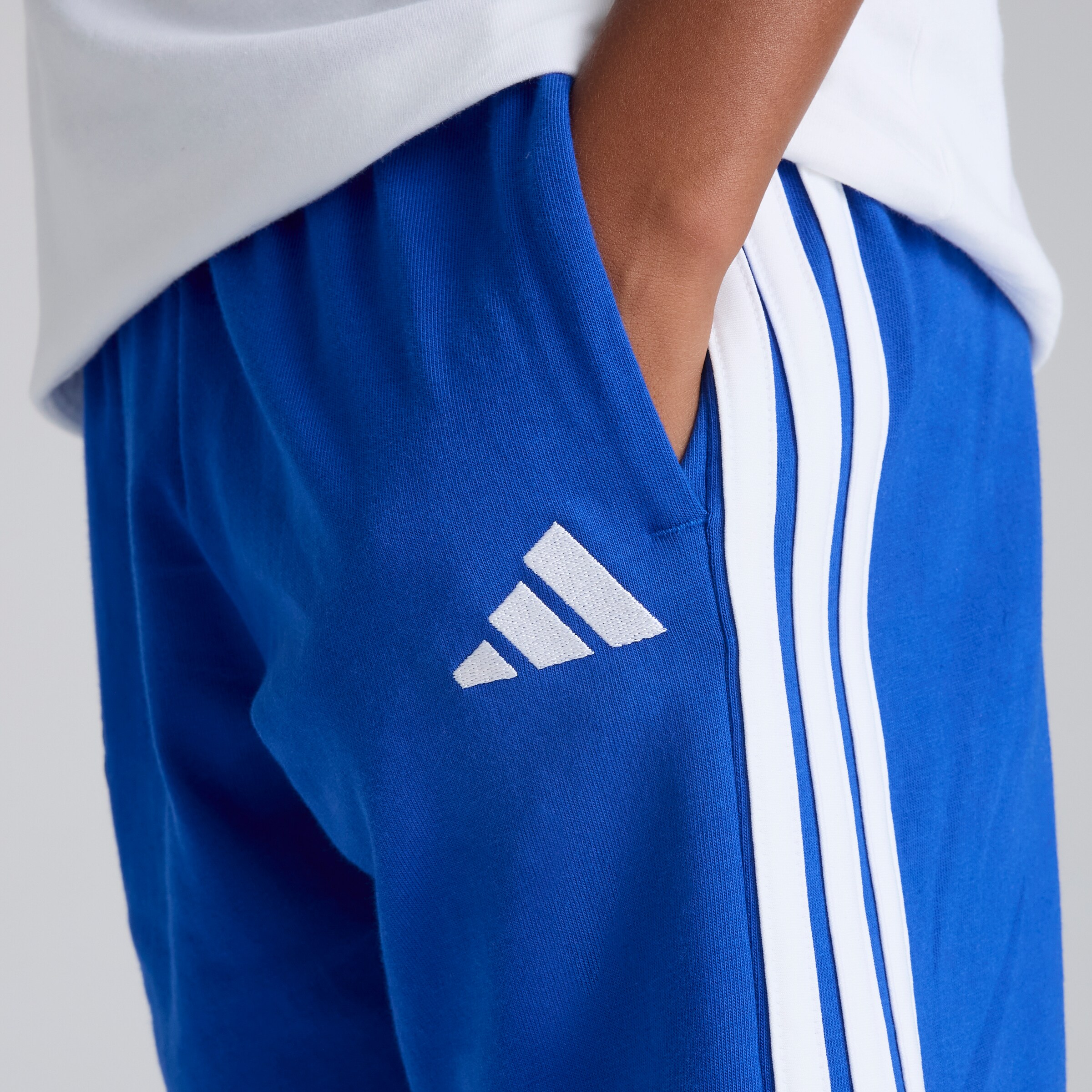 Manchester United x adidas Kids Essentials 3-Stripes Shorts Blue Blue Detail [5-5]