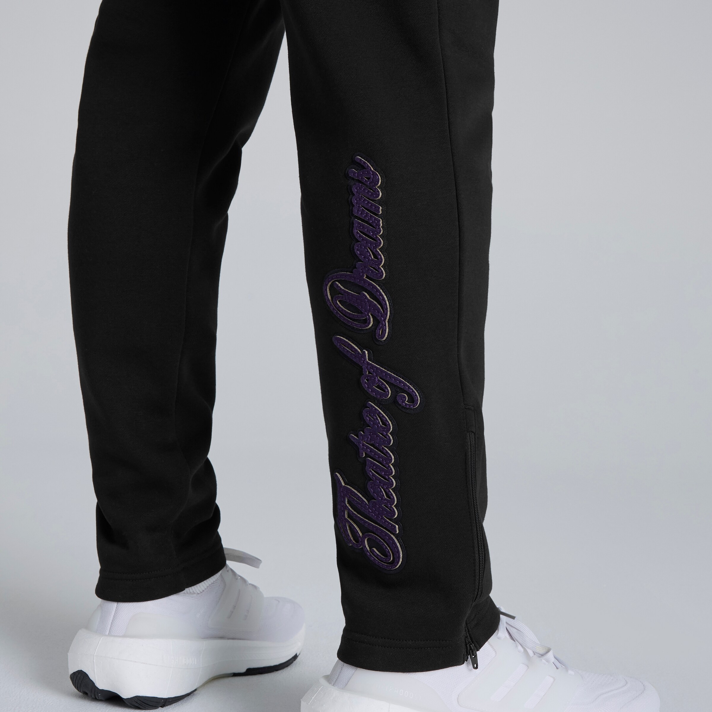 Manchester United x adidas Seasonal Pant Black Noir Détail [4-6]