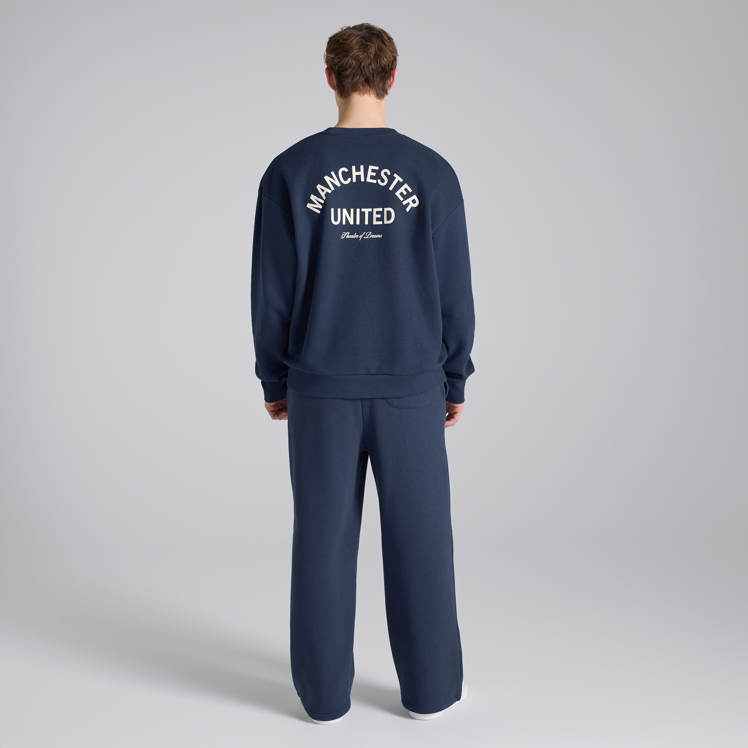 Manchester United Theatre of Dreams Joggers Navy Navy blue Detail [2-5]