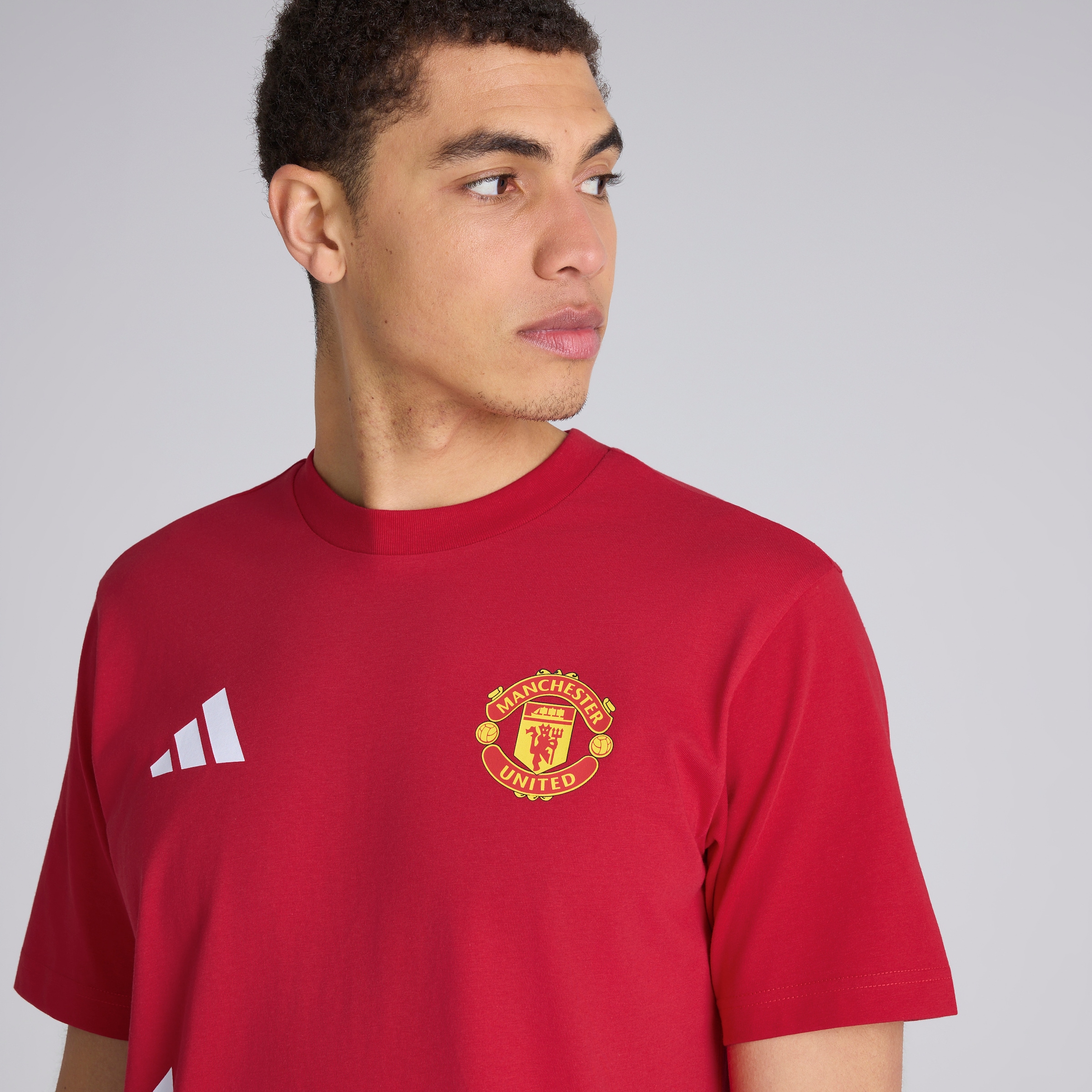 Manchester United x adidas Stadium Graphic T-Shirt Red Rojo Detalle [4-5]