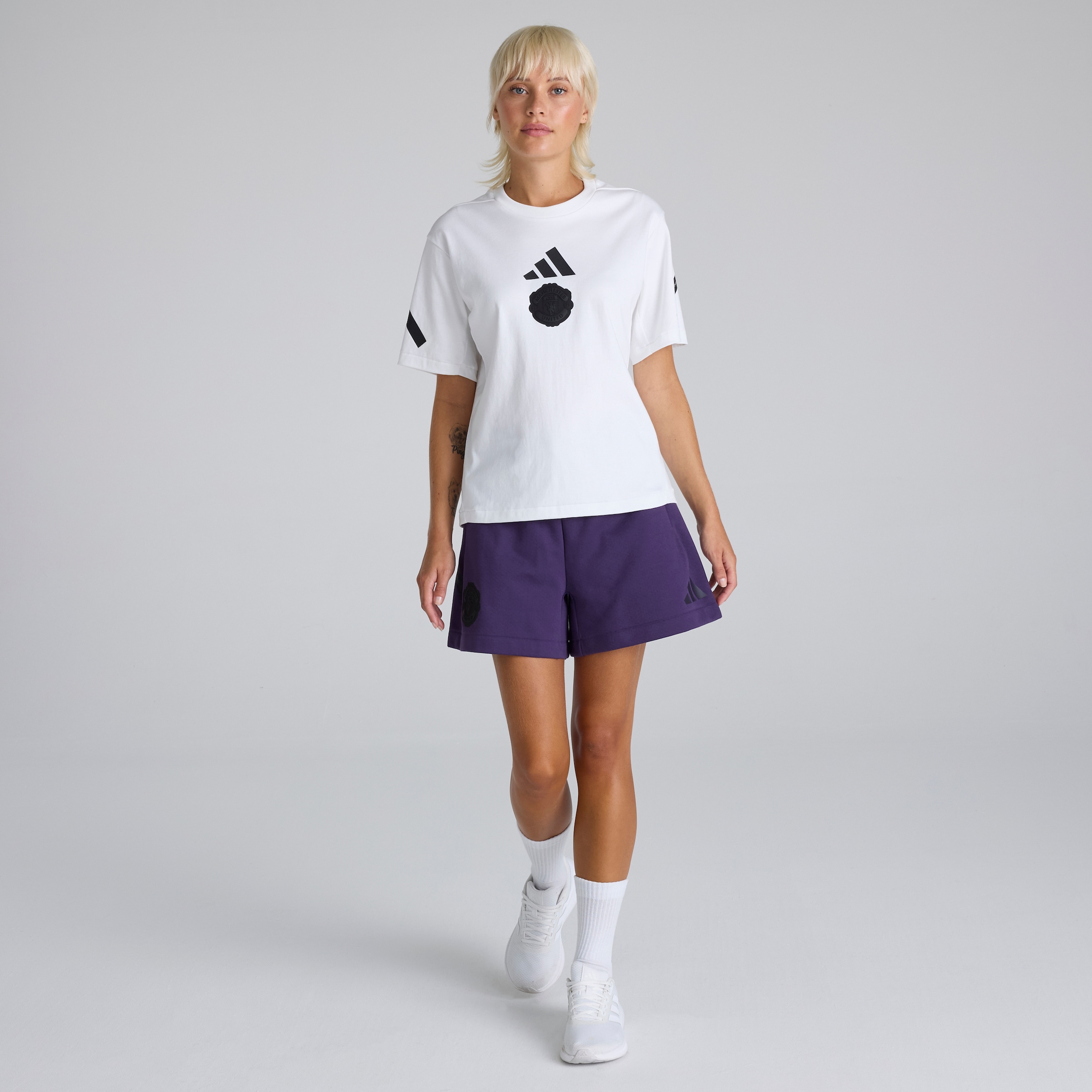 Manchester United x adidas Womens Z.N.E. Shorts Purple Purple Detail [3-6]