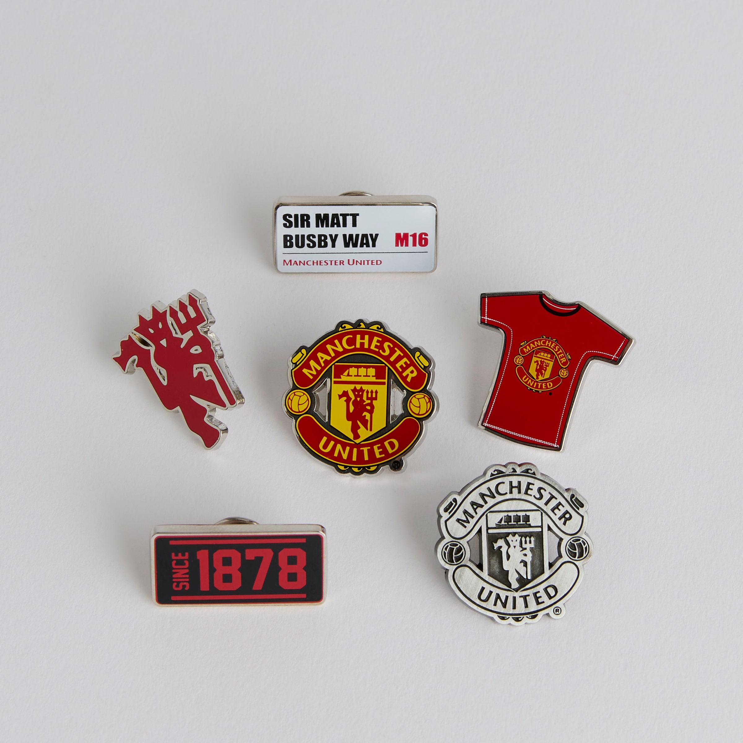 Manchester United Badge Set 6 Pack Red