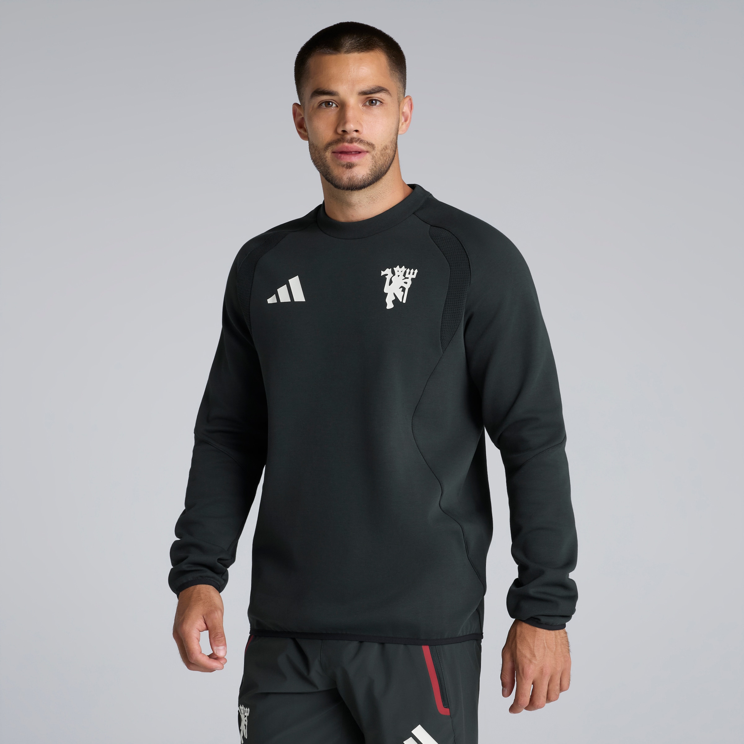 Manchester United Tiro Tech Sweatshirt Green