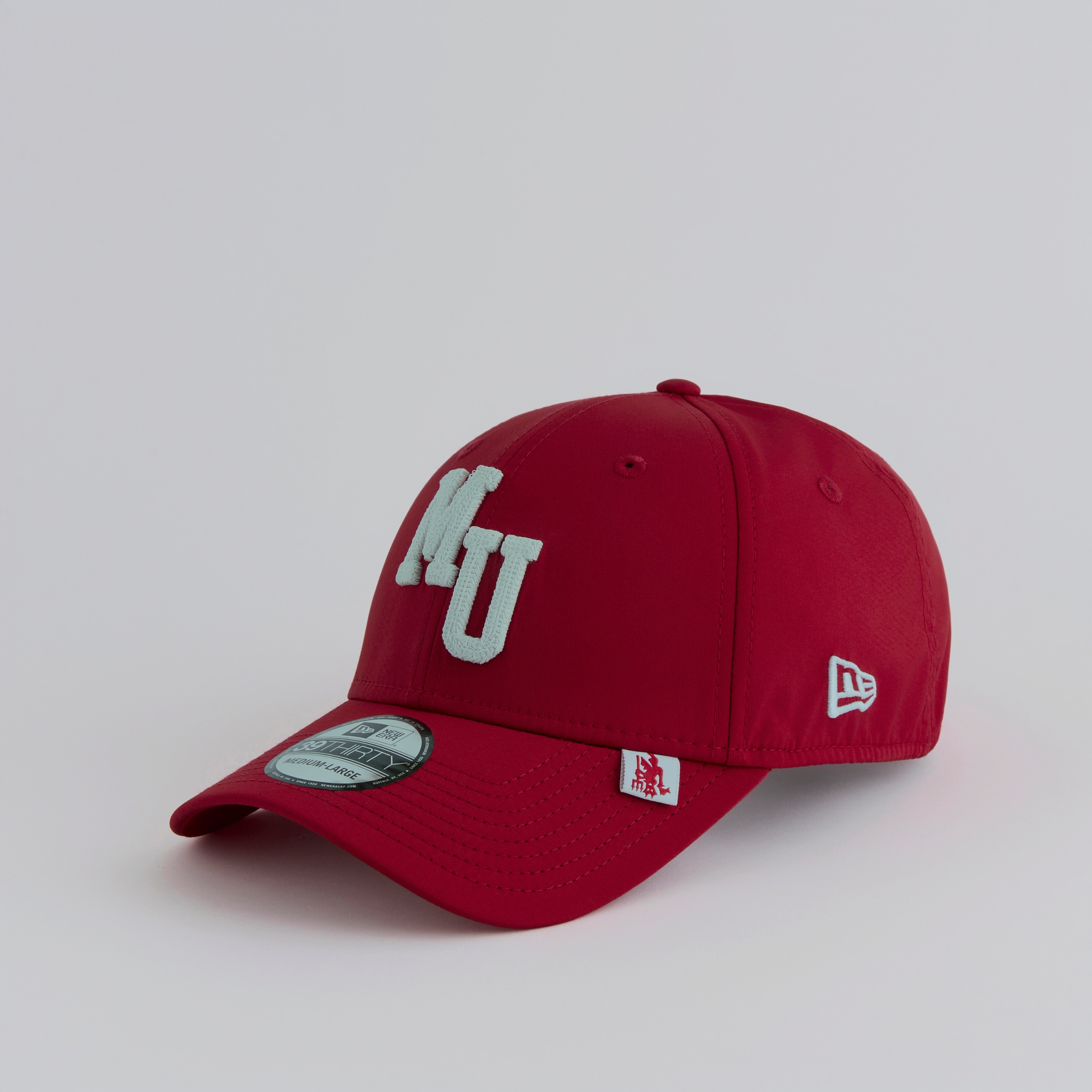 Manchester United x New Era MU 39Thirty Cap Red Red Detail [3-5]