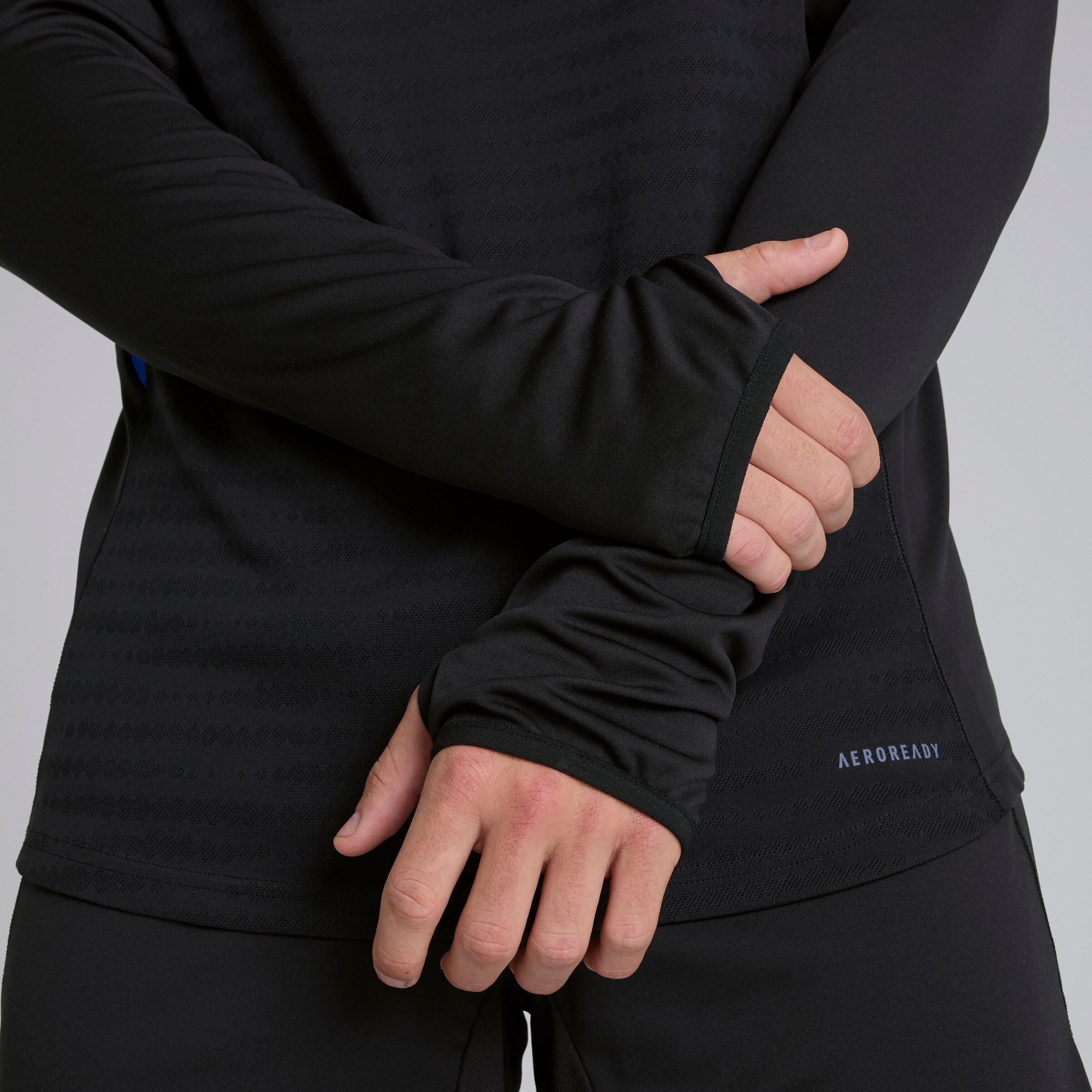 Manchester United Tiro 25 Pro Training Top Black Detail [5-5]