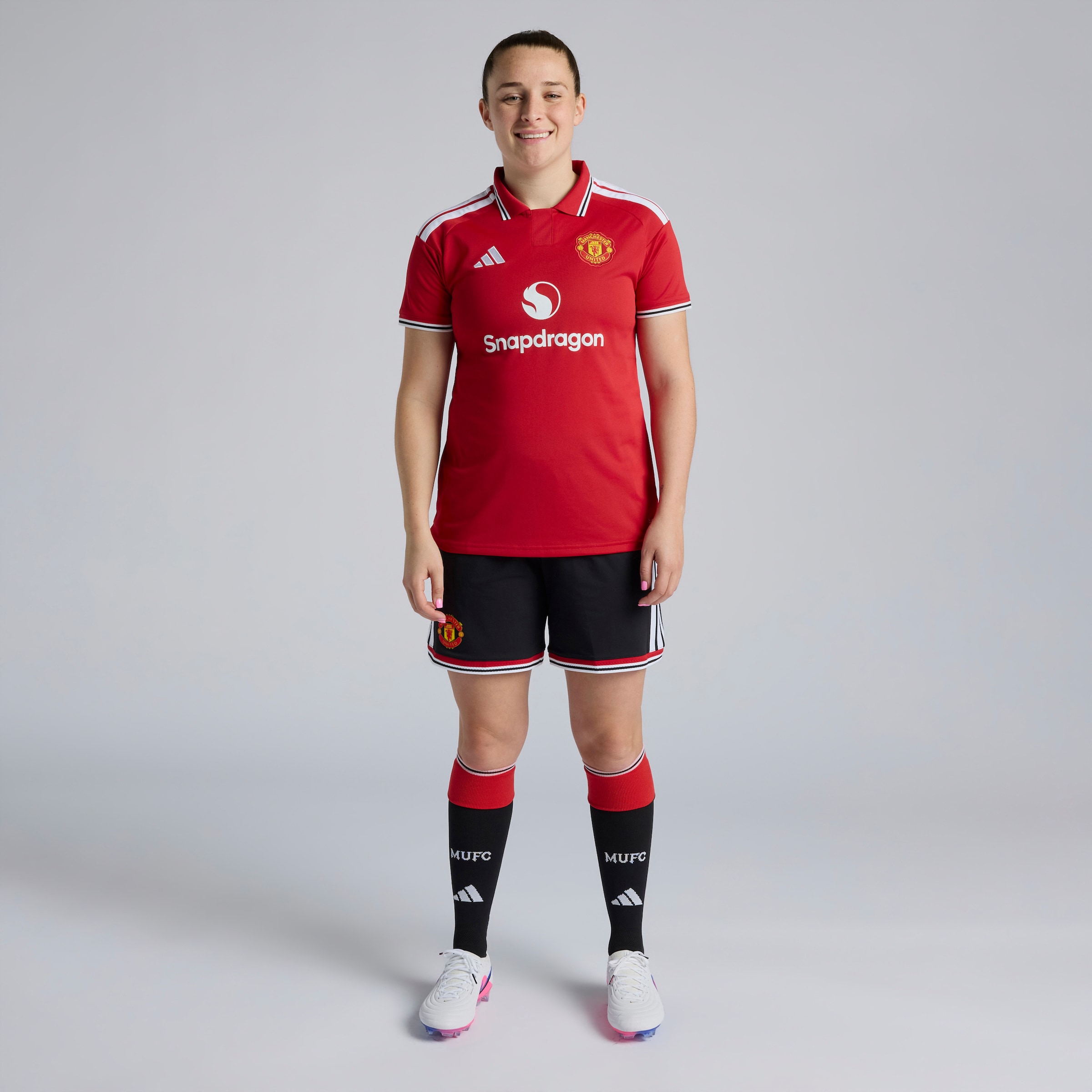 Manchester United Womens 26/27 Home Jersey 红色 细节 [3-5]