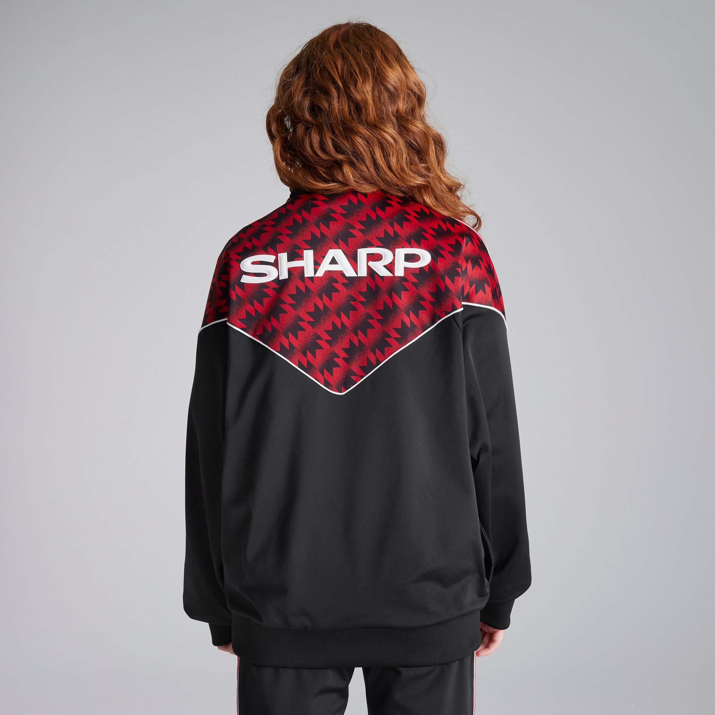 Manchester United x adidas Bring Back 1991 Track Top Black Black Detail [7-12]