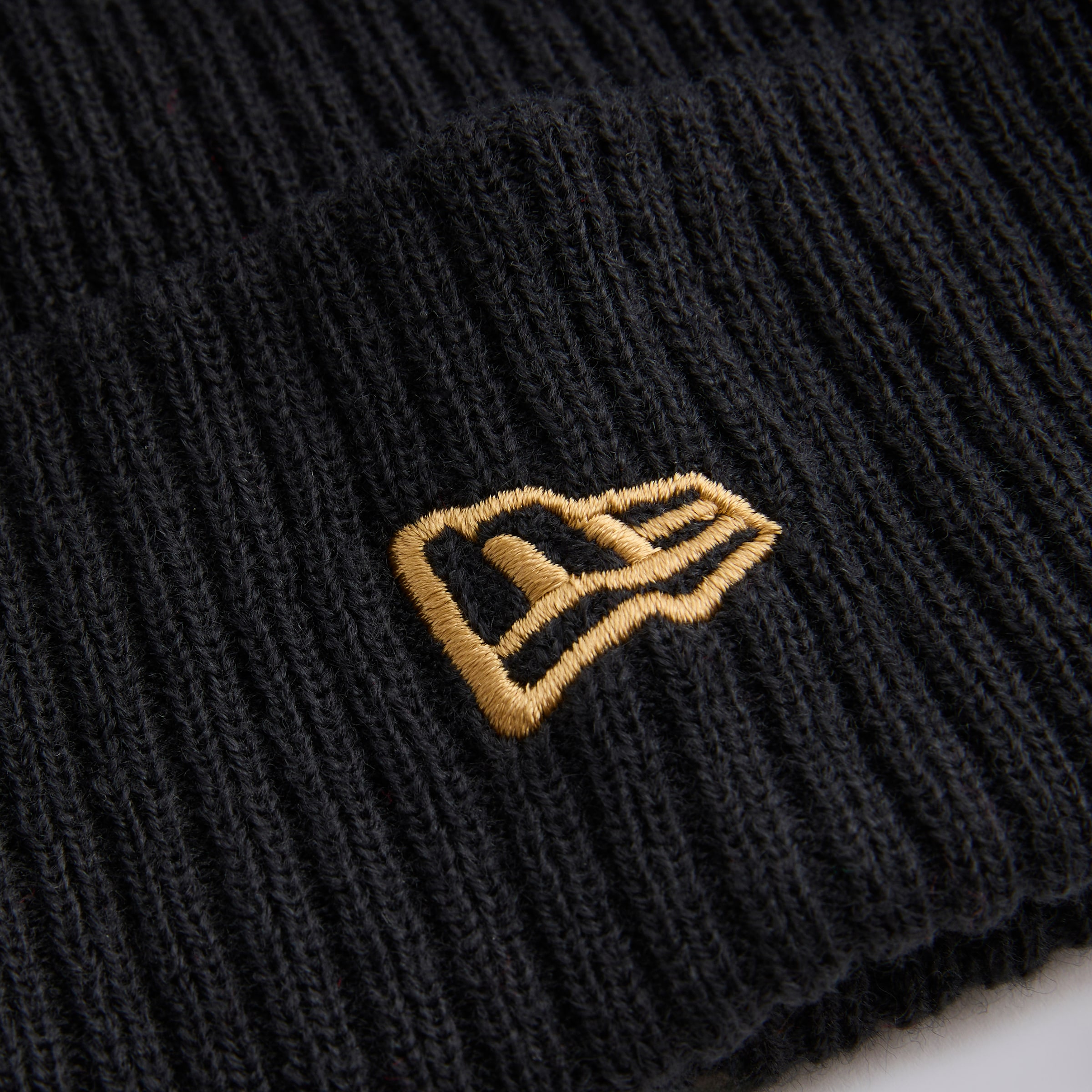 Manchester United x New Era Gold Devil Beanie Navy Navy blue Detail [4-4]