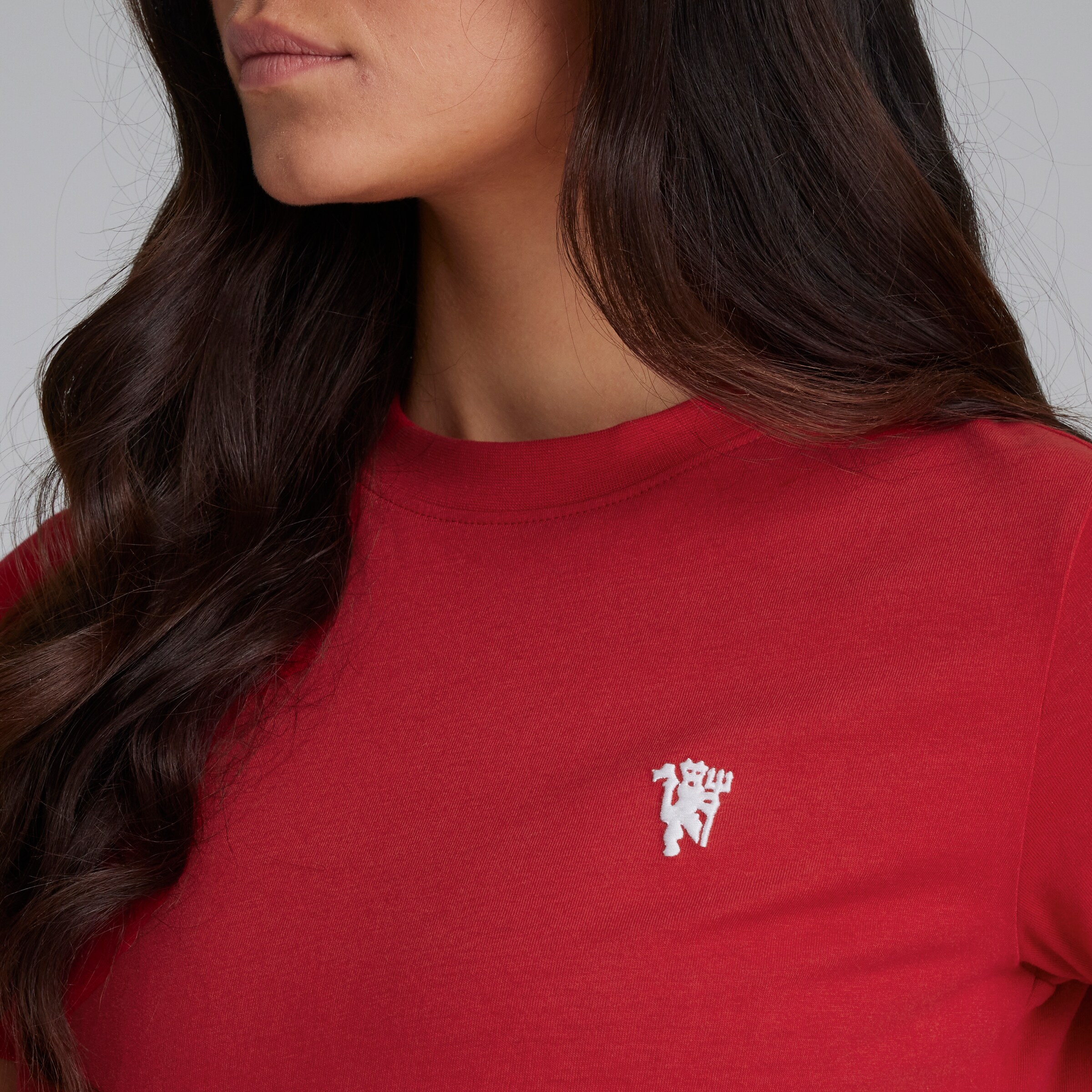 Manchester United Womens Devil Essentials T-Shirt Red Red Detail [4-4]