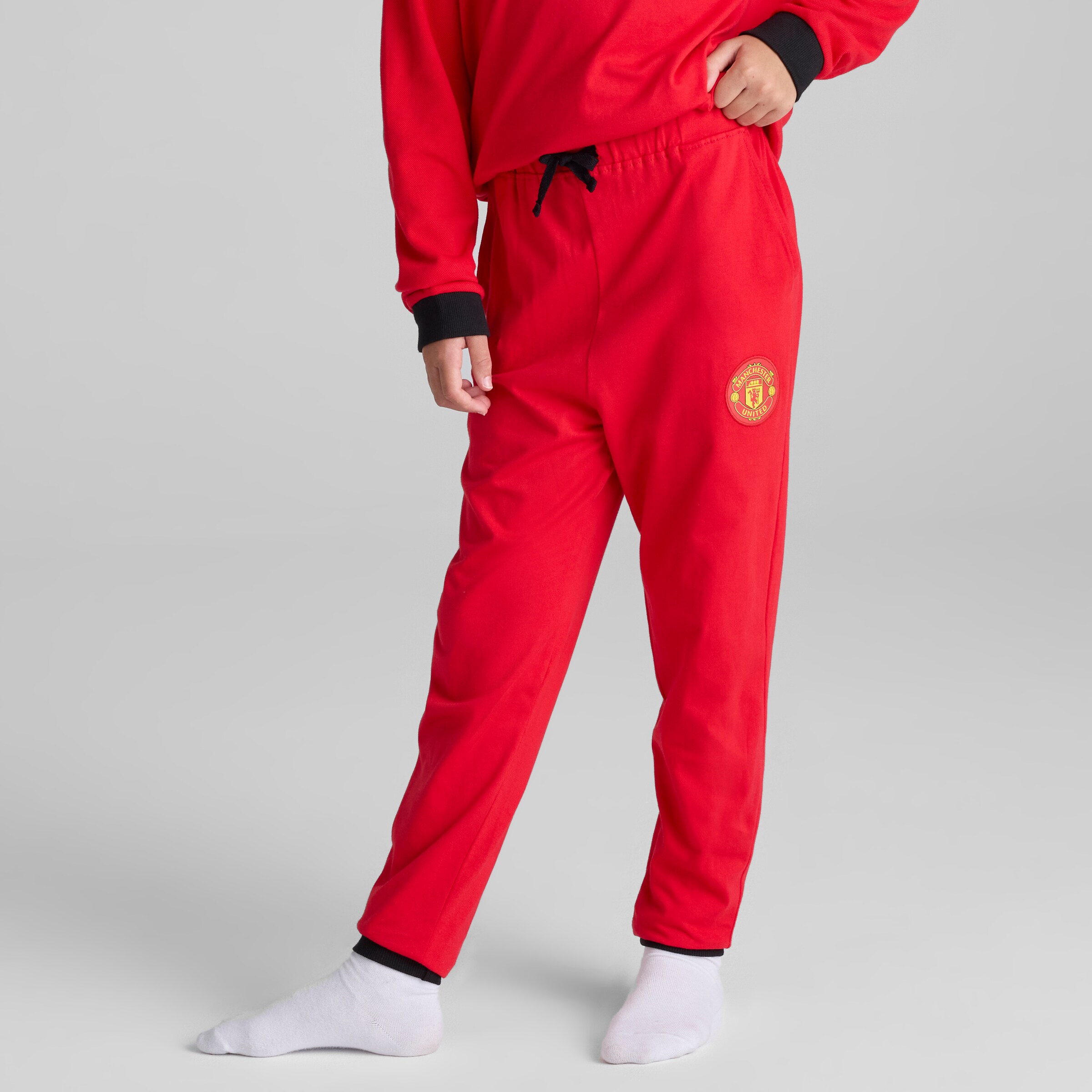 Manchester United Boys Long Sleeve Pyjama Top & Pants Set Red Red Detail [4-6]