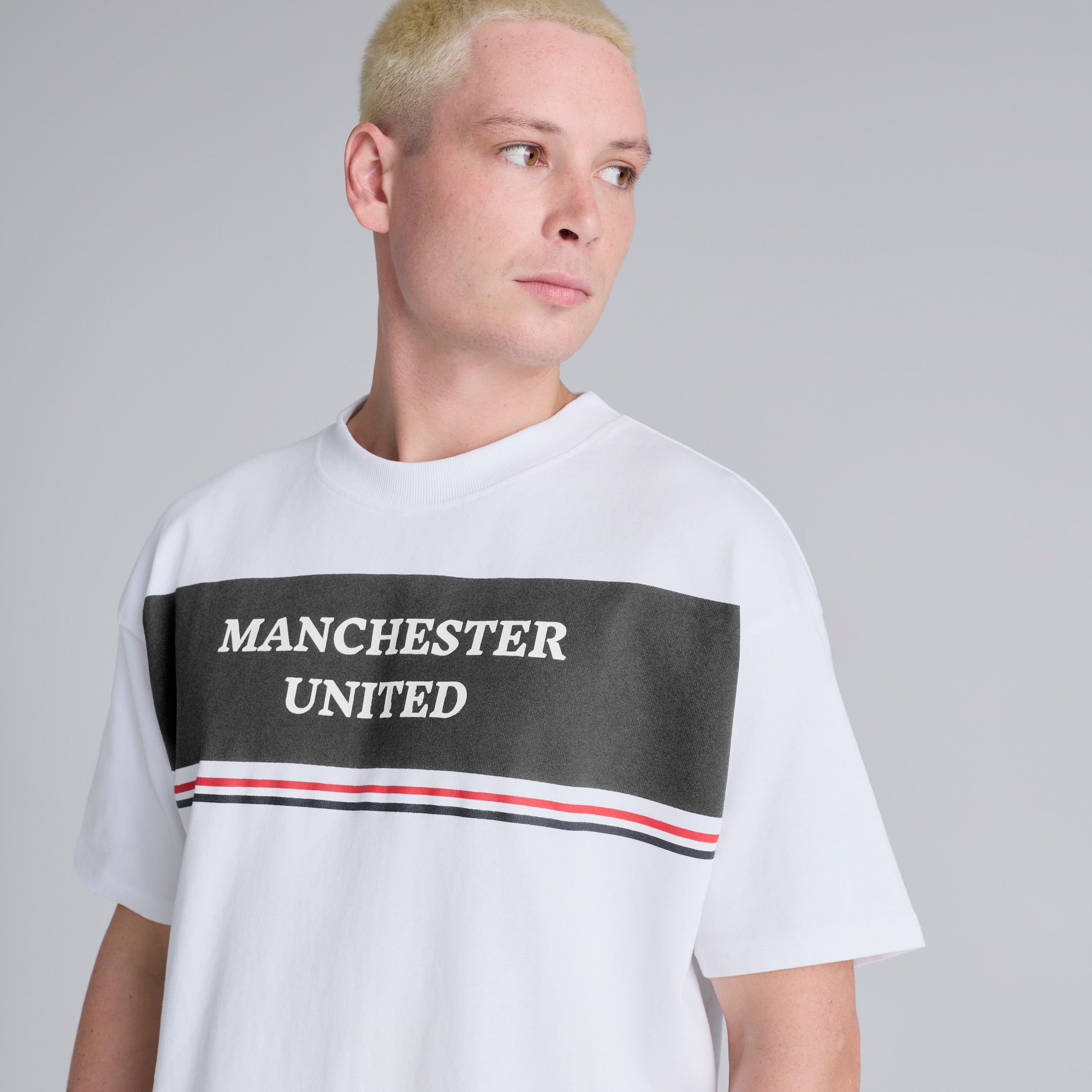 Manchester United Club Colours T-Shirt White Blanc Détail [5-5]