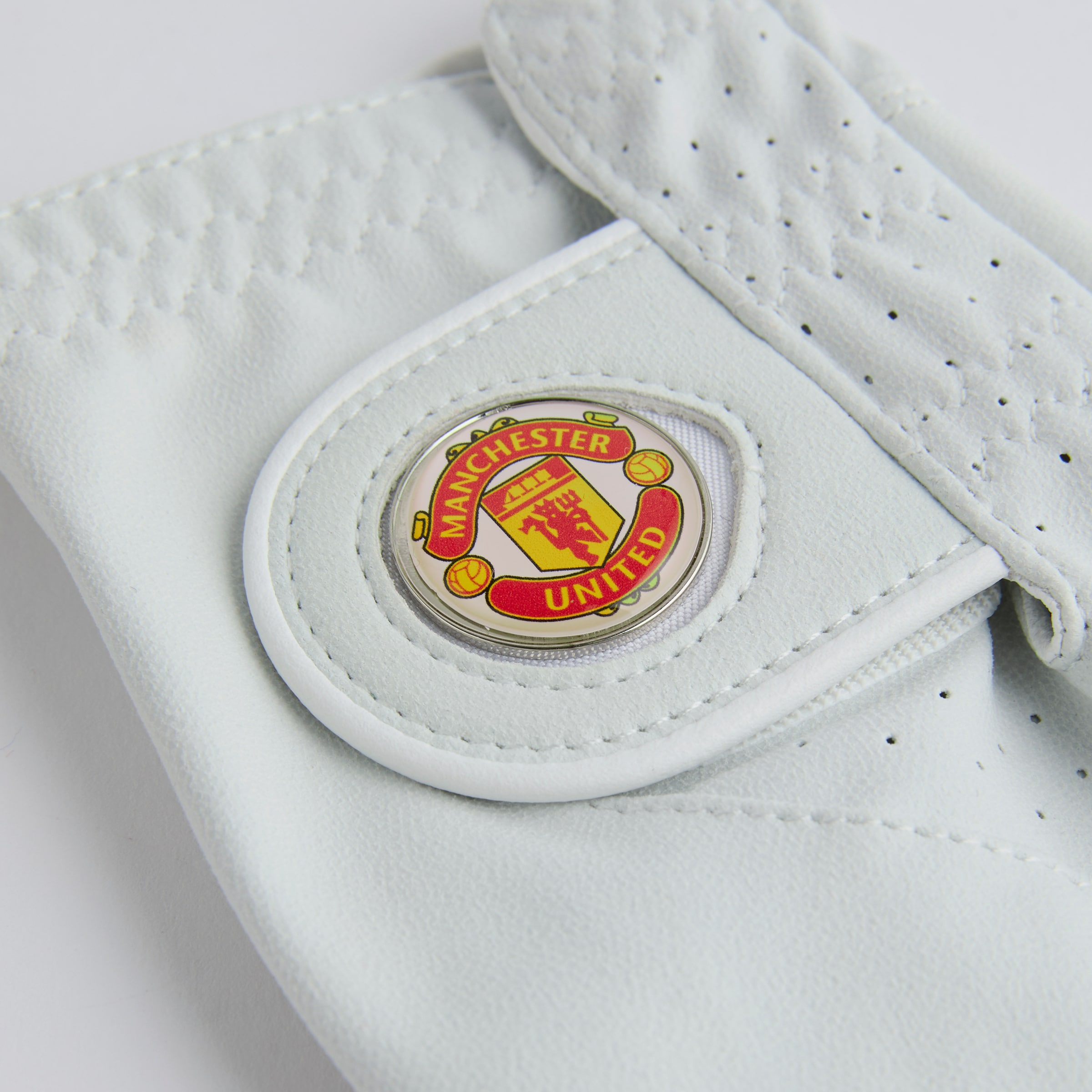 Manchester United X TaylorMade Golf Glove White (M/L) White Detail [4-4]