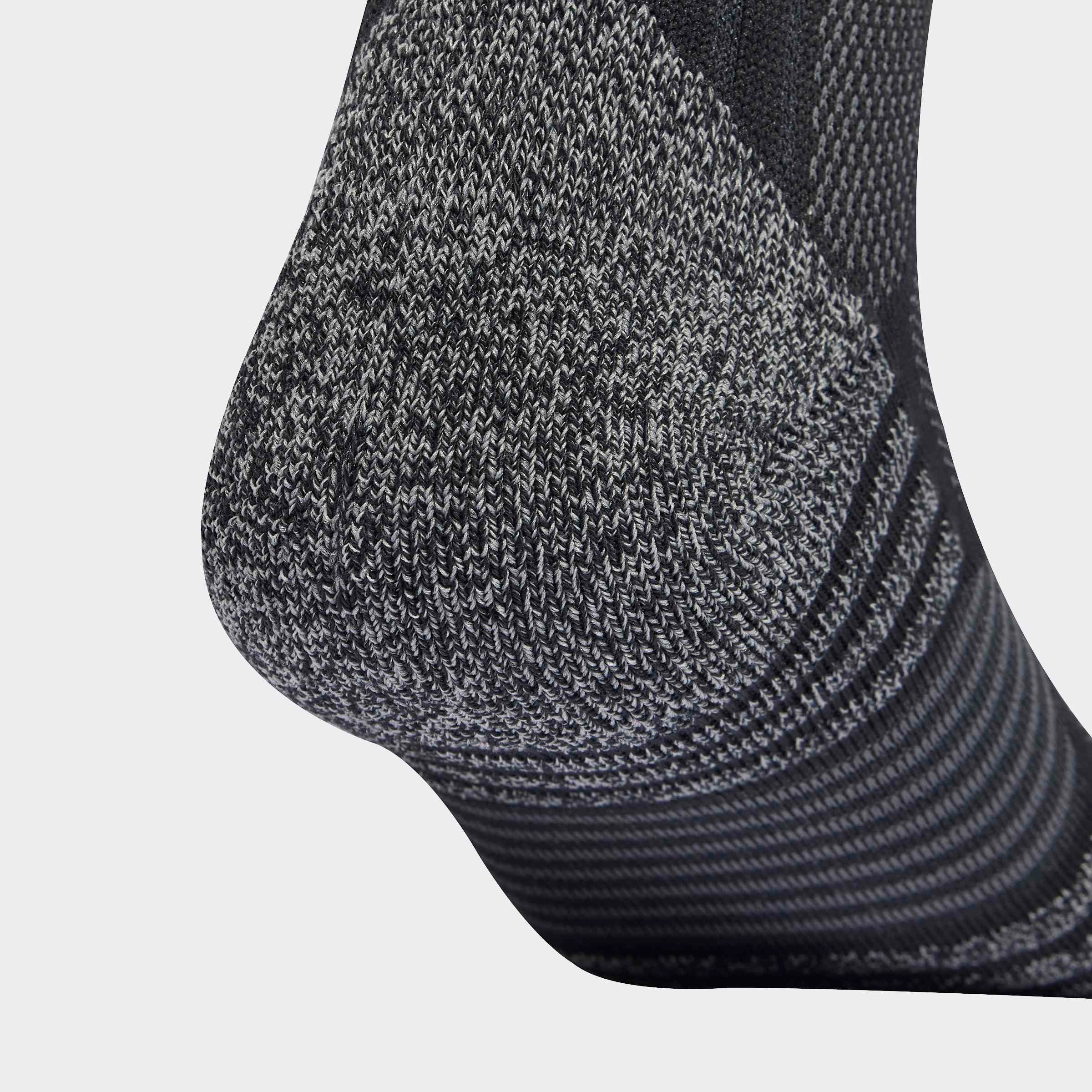 Manchester United 26/27 Home Goalkeeper Socks Black Noir Détail [3-4]