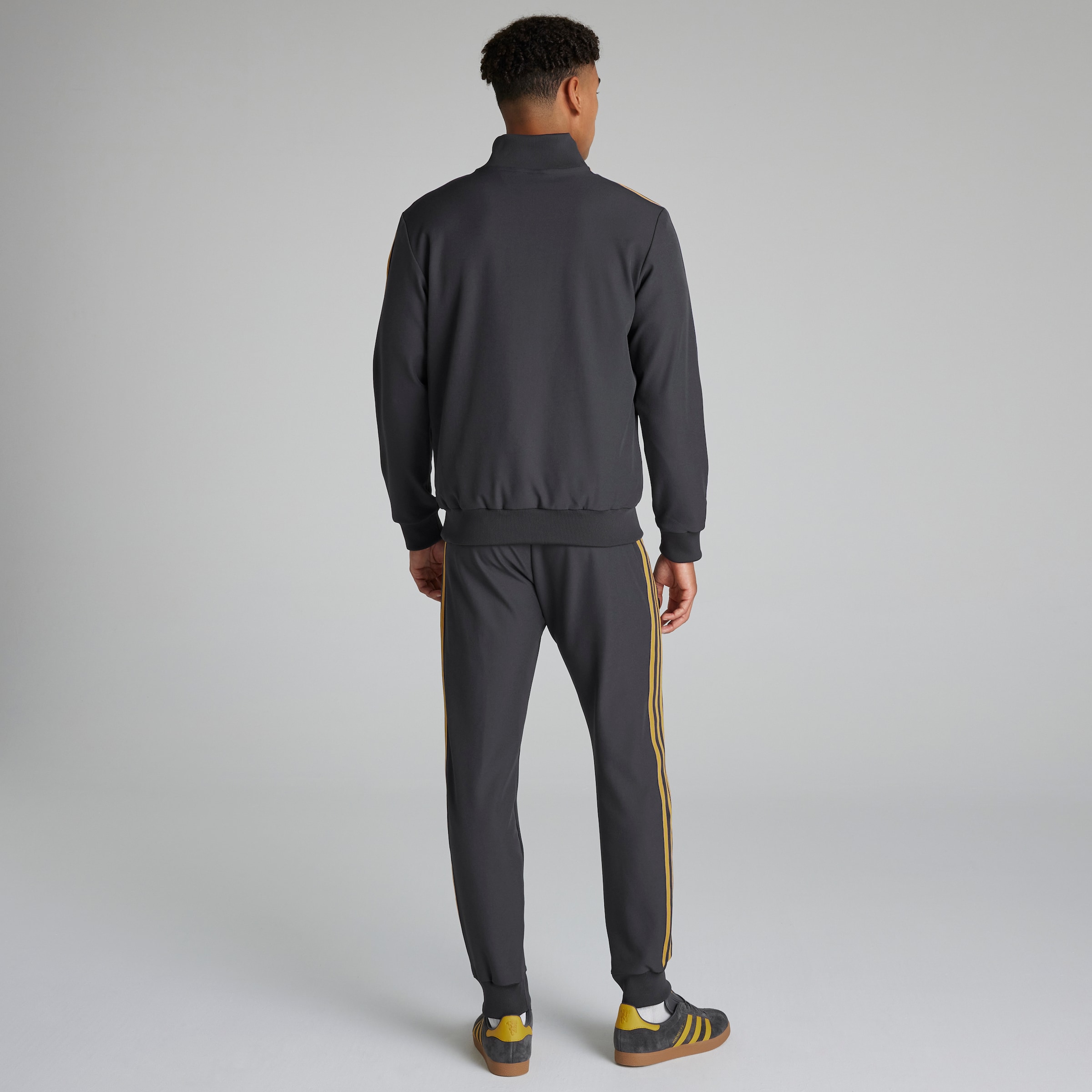 Manchester United Terrace Icons Track Pants Black Detail [2-6]