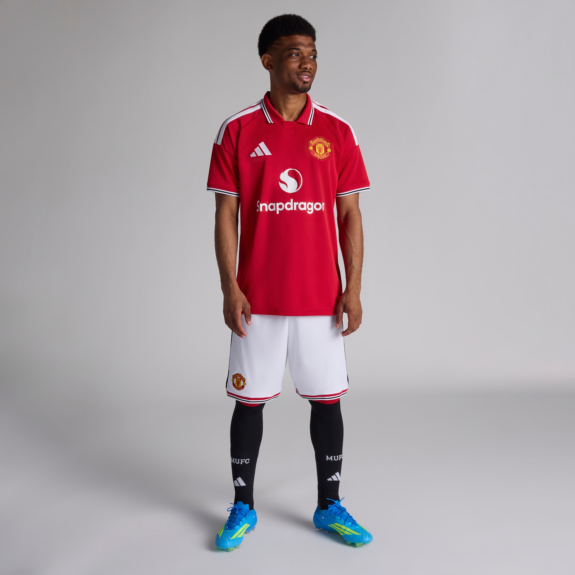 Manchester United 26/27 Home Jersey with Amad 16 EPL Printing & Badge 红色 细节 [3-5]