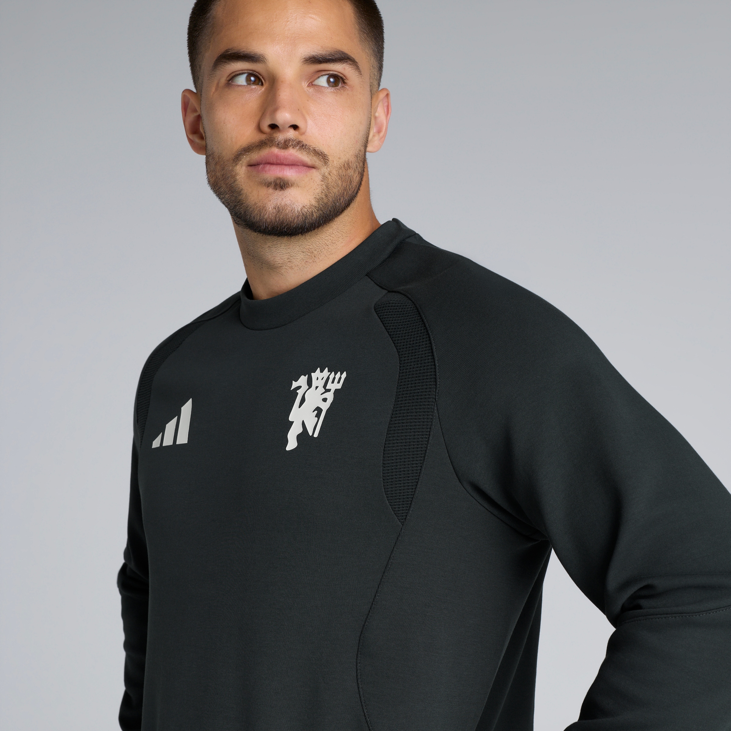 Manchester United Tiro Tech Sweatshirt Green Green Detail [5-5]