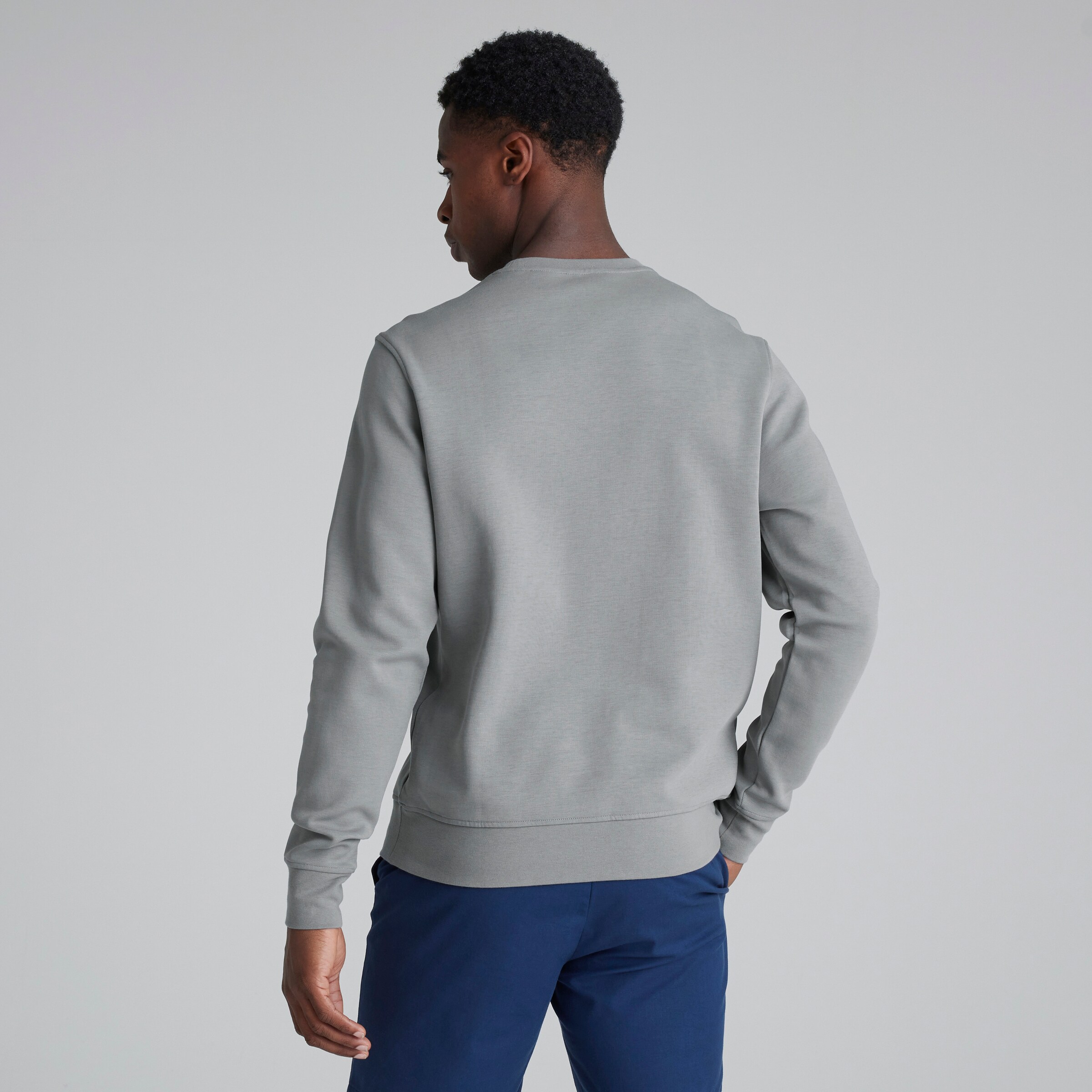 Manchester United x adidas Golf Crewneck Sweatshirt Grey Grey Detail [2-5]