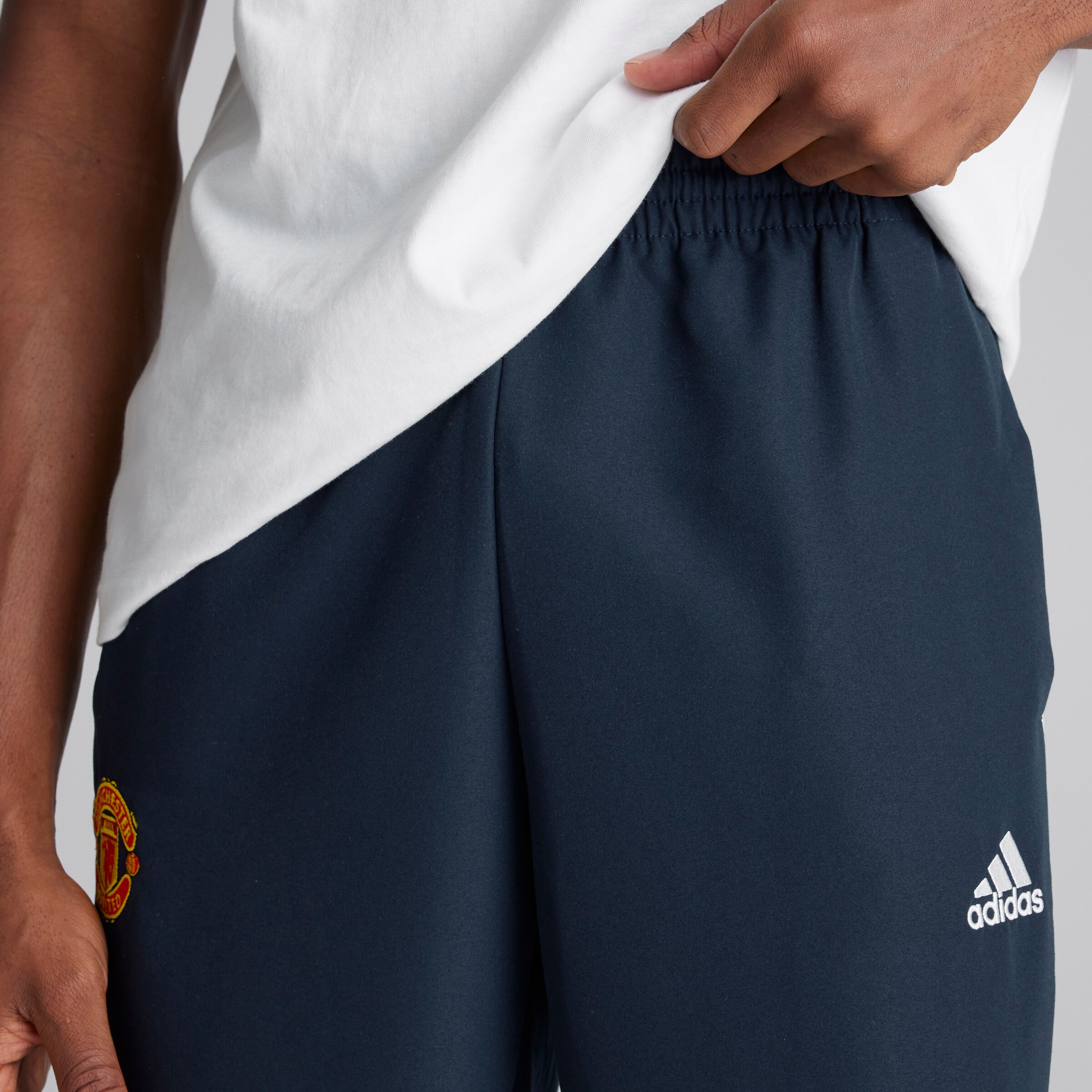 Manchester United x adidas Mens Basic 3-Stripes Woven Tracksuit Navy Navy blue Detail [6-10]