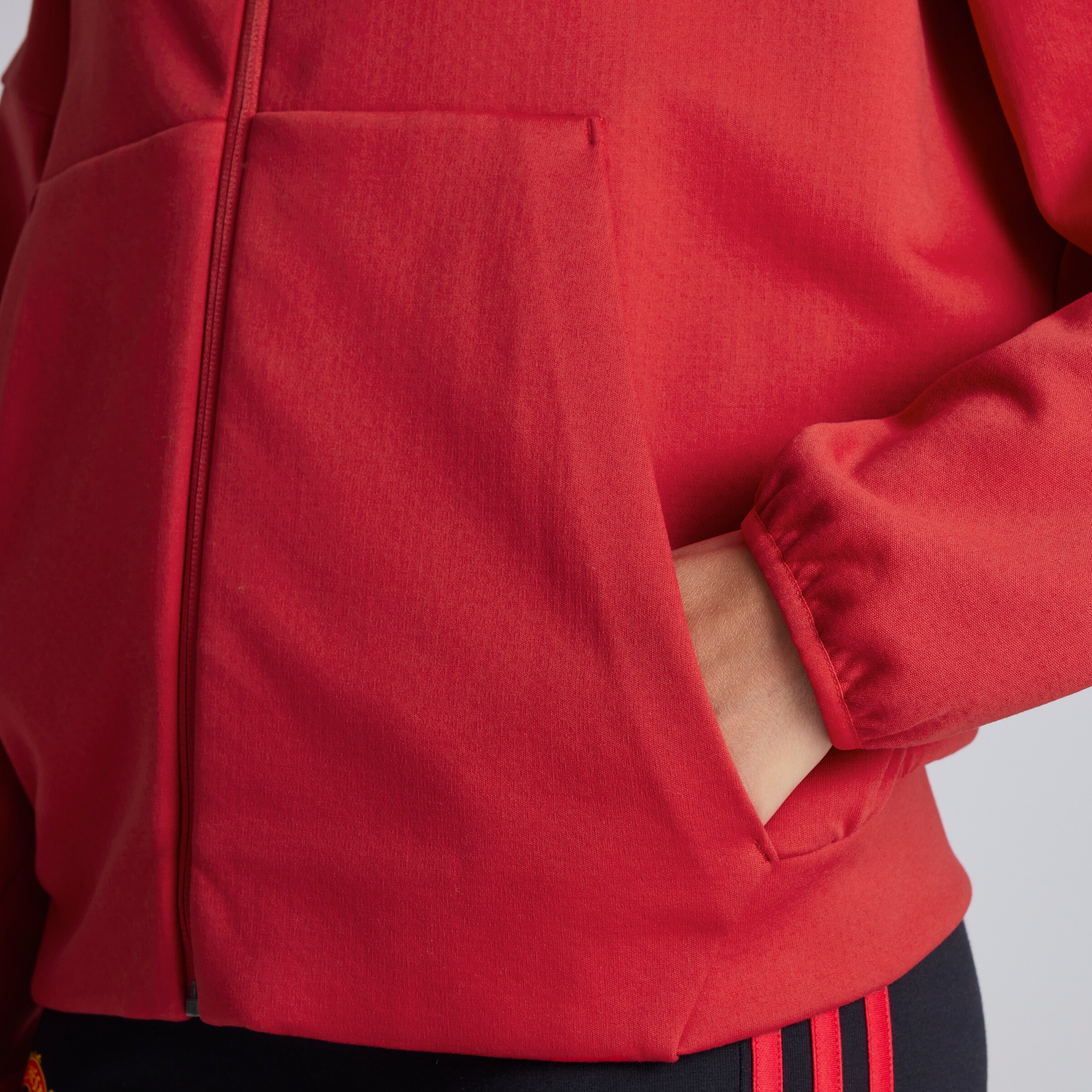 Manchester United 25/26 Anthem Jacket Womens Red Detail [3-7]