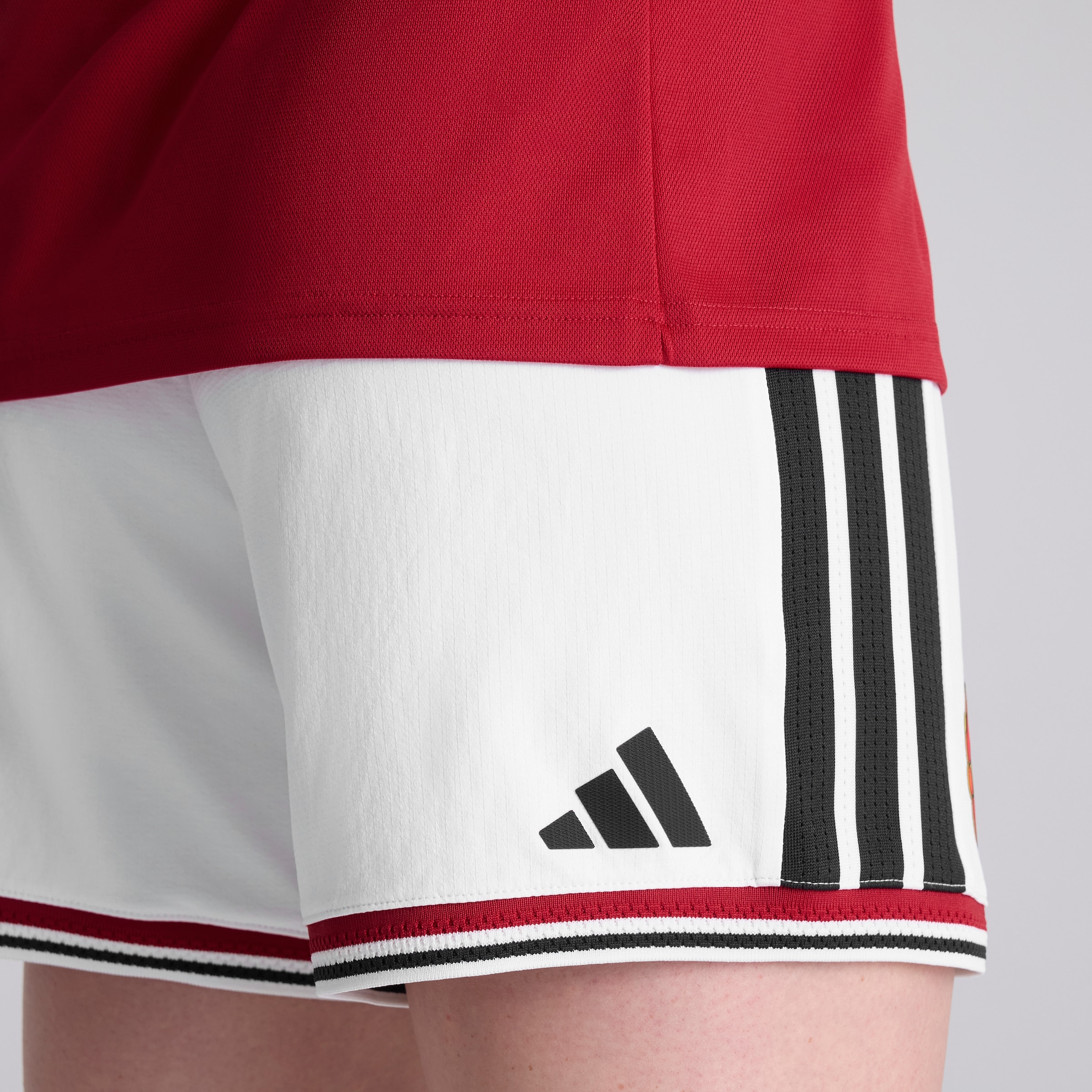 Manchester United Womens 26/27 Home Authentic Shorts White 白色 细节 [5-5]