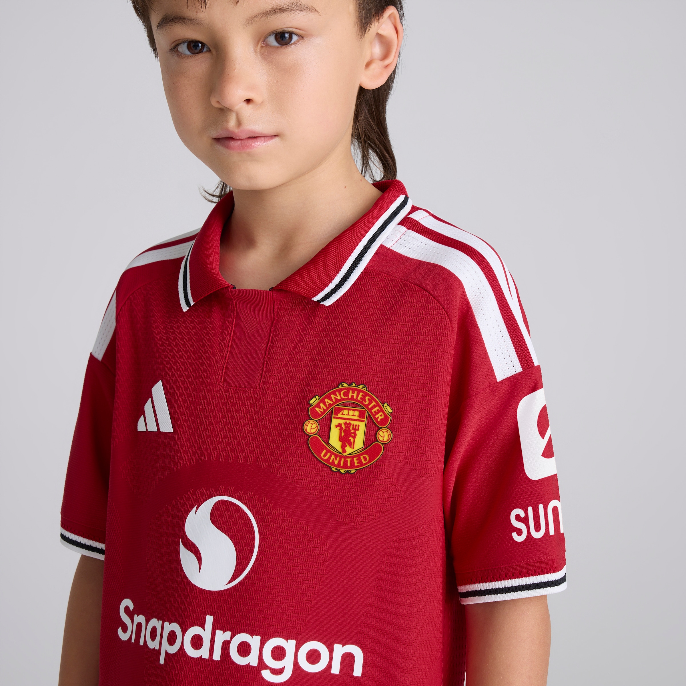 Manchester United Kids 26/27 Home Authentic Jersey Red Detail [4-6]