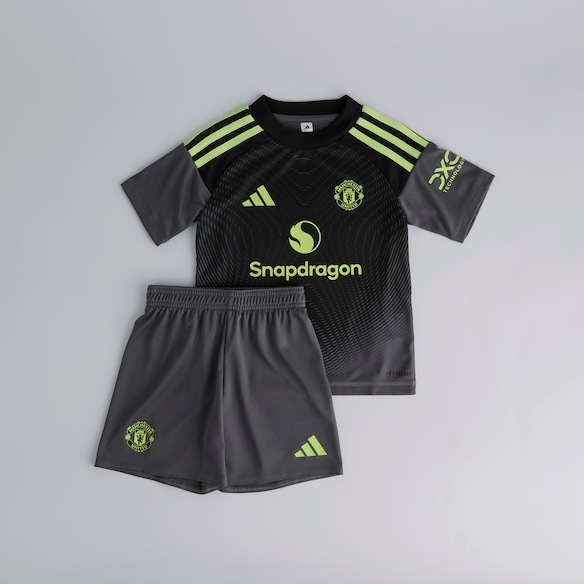 Manchester United Kids 25/26 Goalkeeper Mini Kit Green