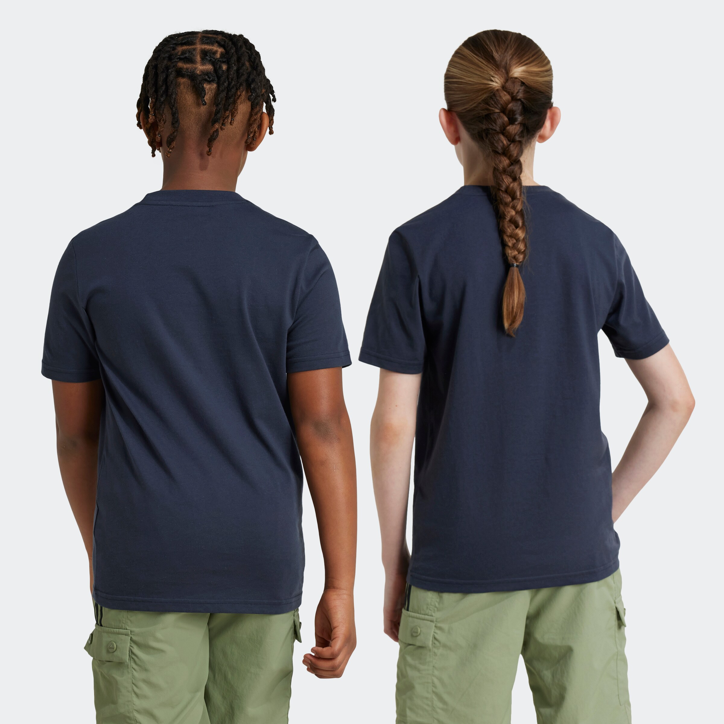 Manchester United x adidas Kids T-Shirt Dark Grey Detail [2-3]