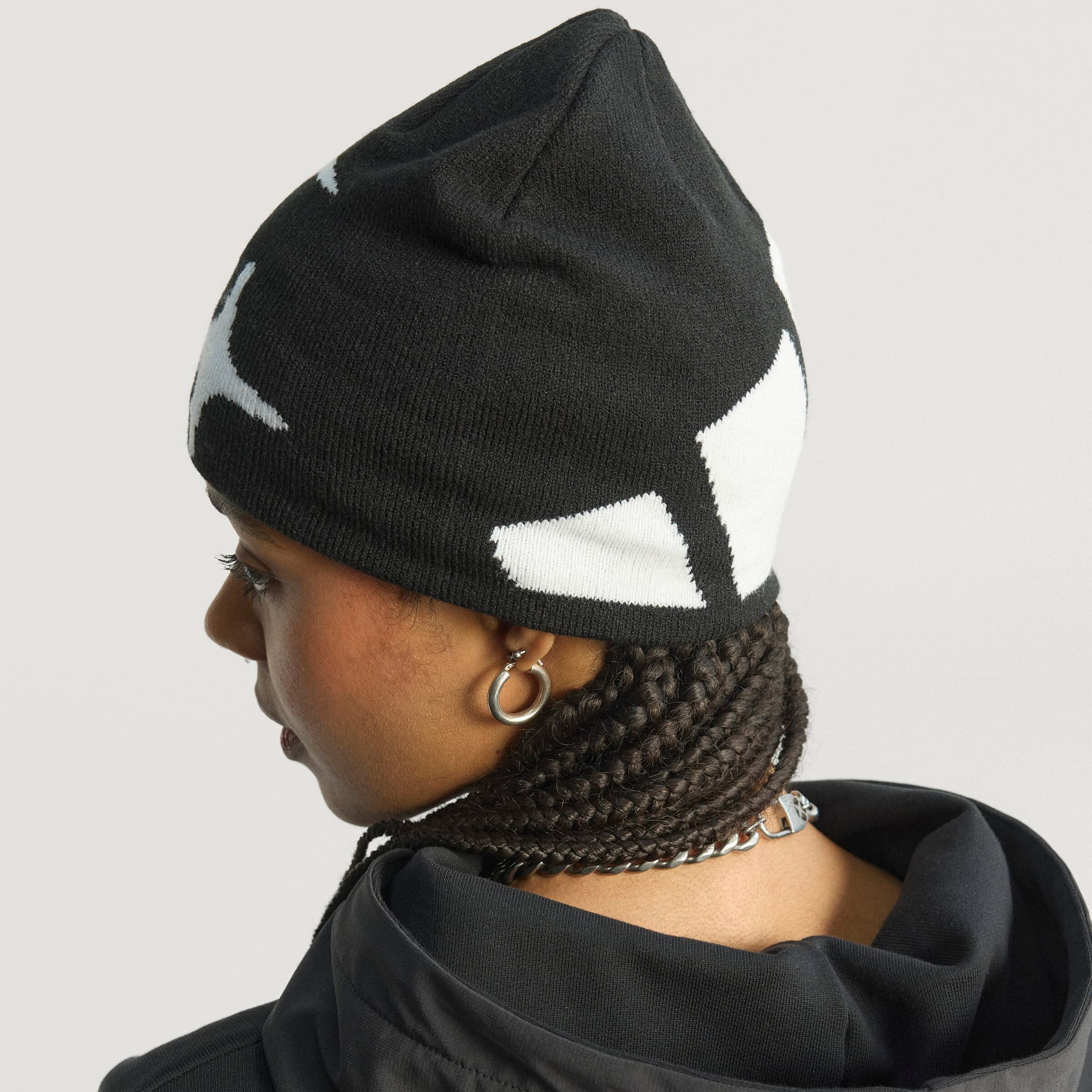 Manchester United x Drama Call Beanie Black Detail [4-8]