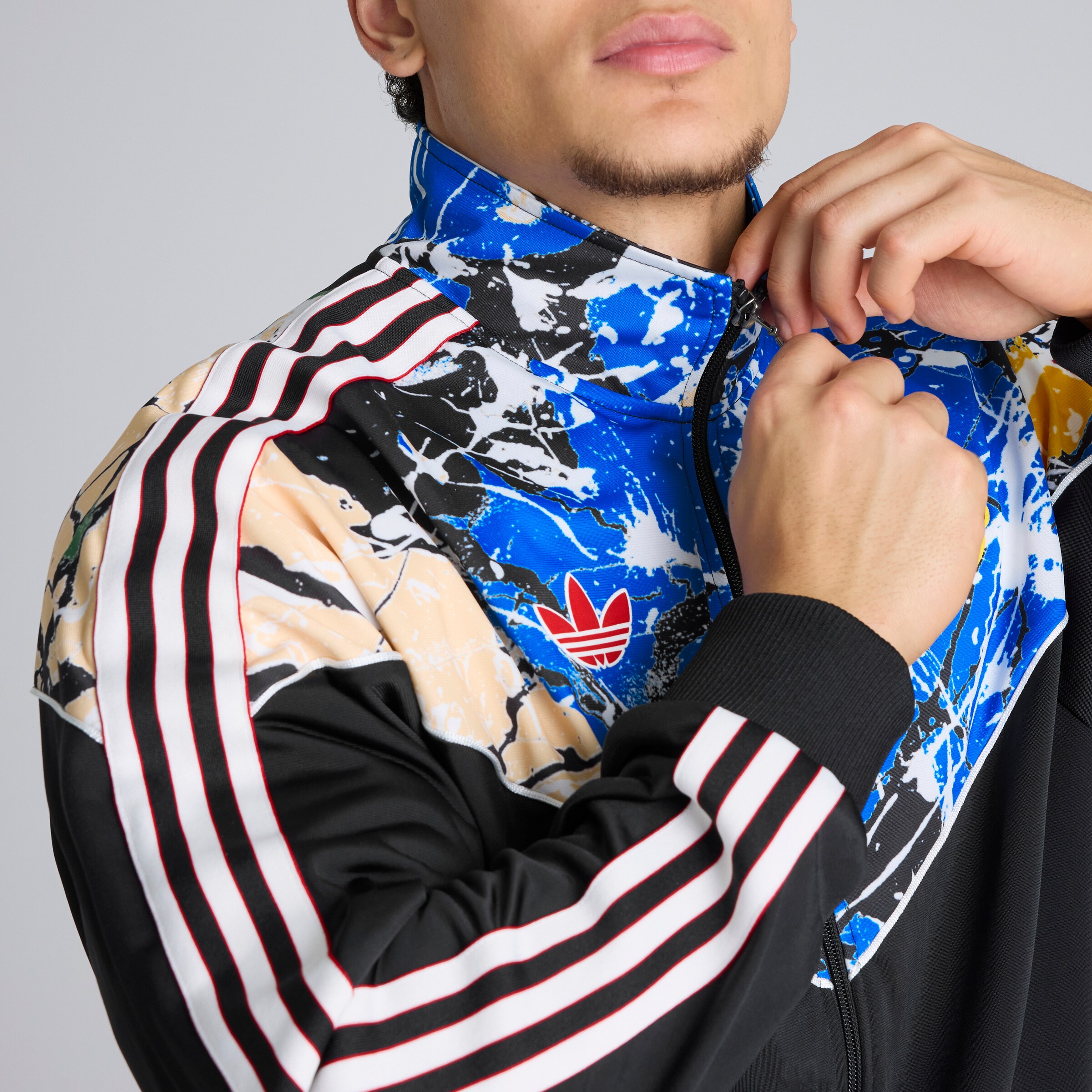 Manchester United x adidas Stone Roses Track Jacket Black Black Detail [4-8]