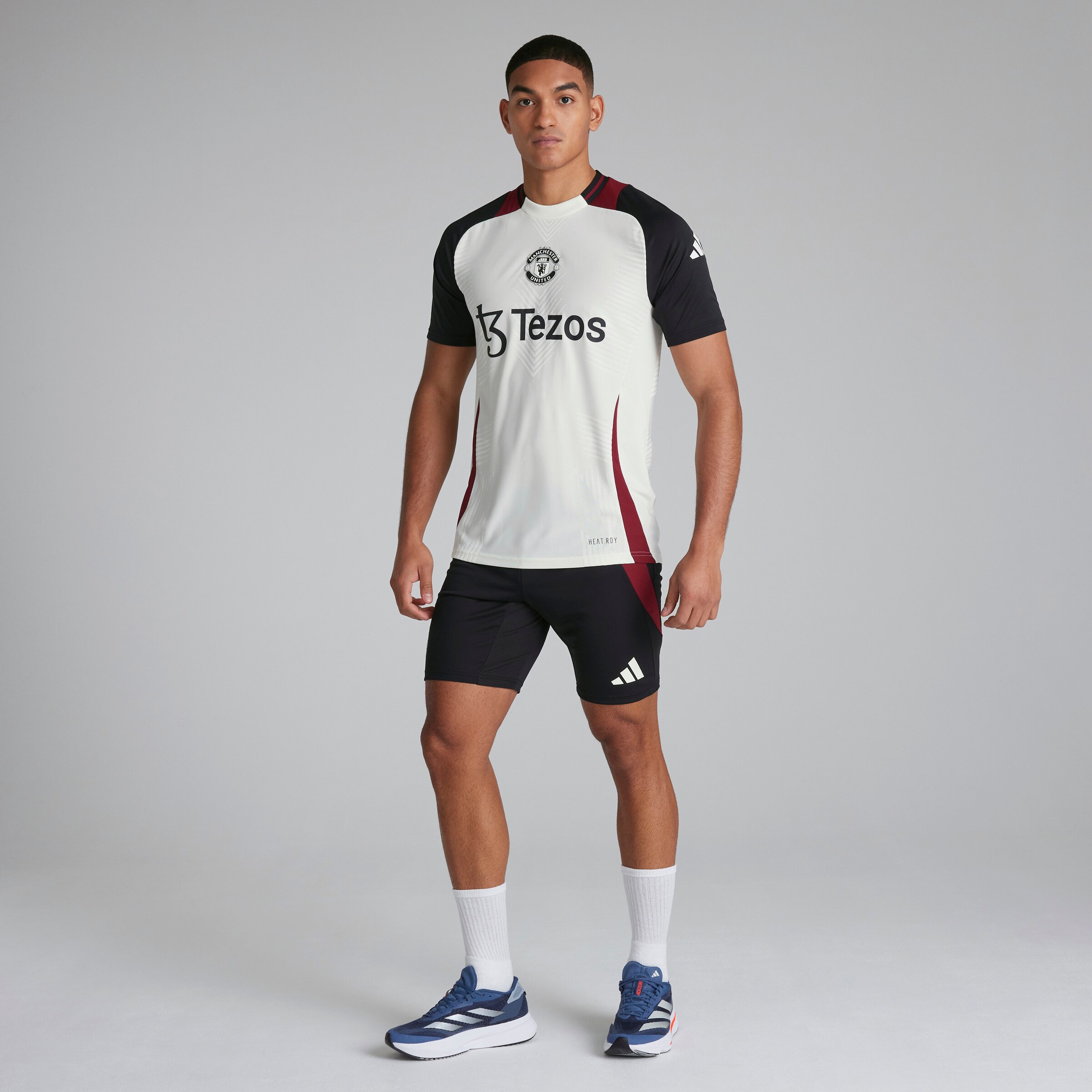 Manchester United Tiro 24 Pro Shorts Black Black Detail [3-6]