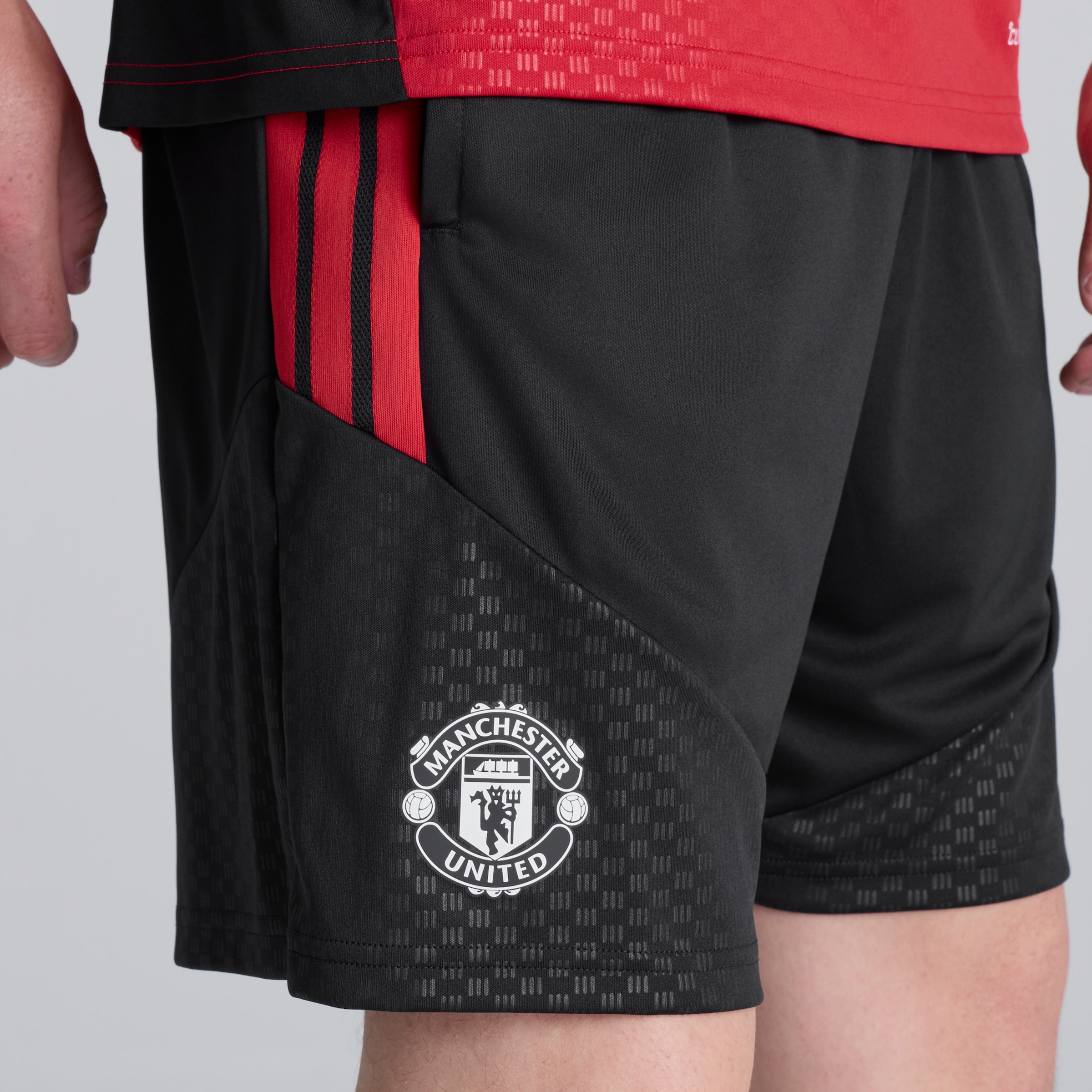 Manchester United 26/27 Training Tiro Shorts Black Black Detail [5-6]