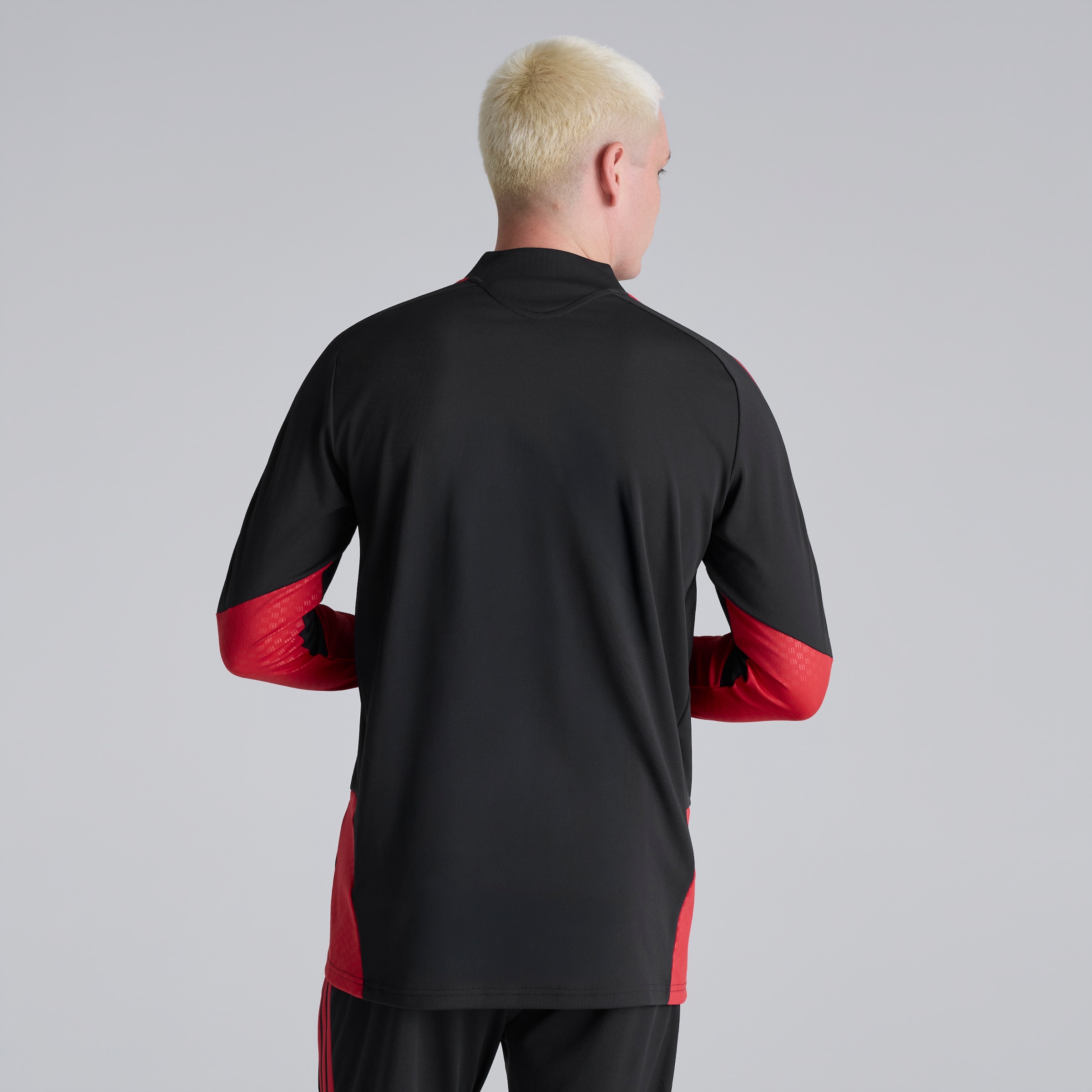 Manchester United 26/27 Training Tiro Top Black Black Detail [2-6]