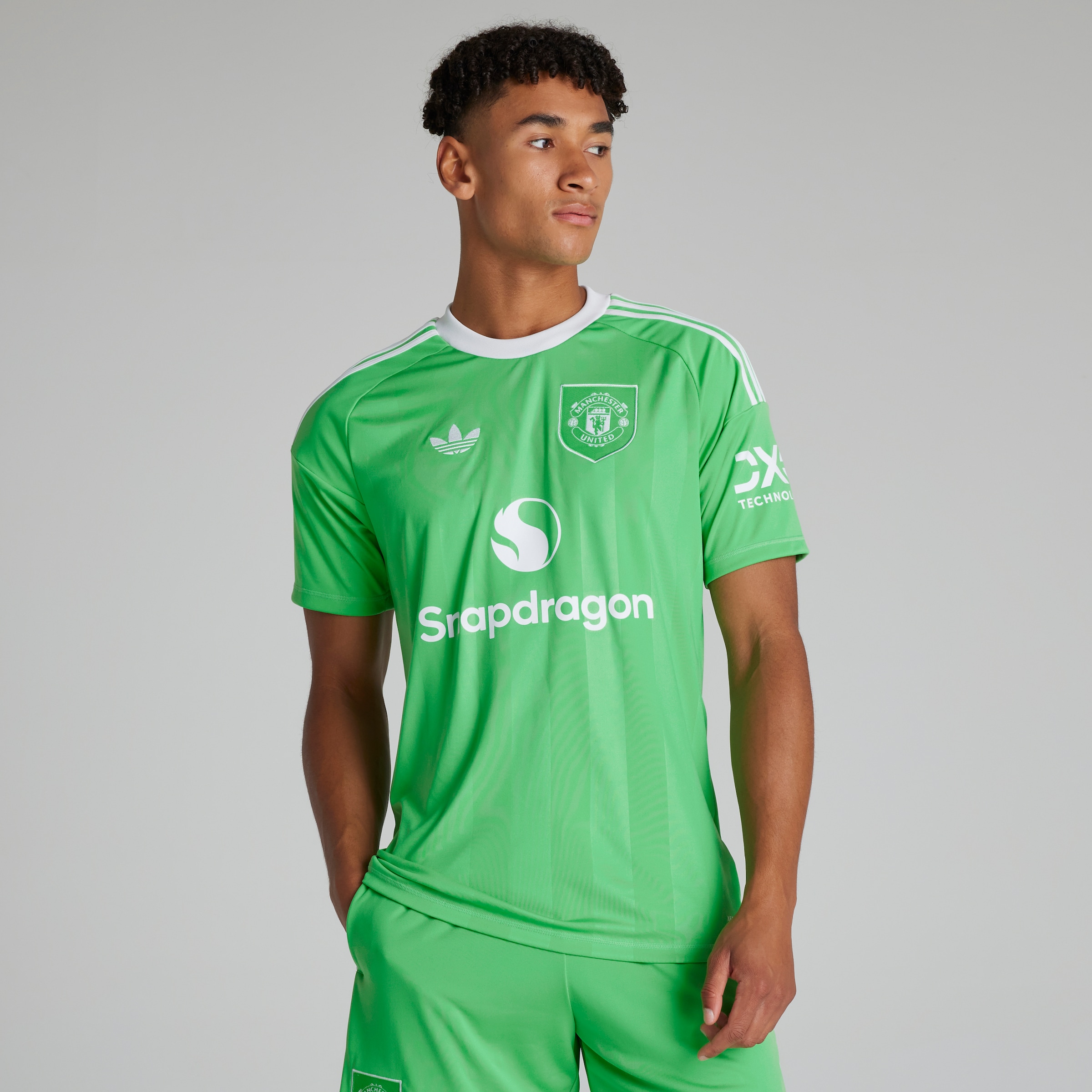 Buy Manchester United Tiro 25 Pro Training Top | Manchester