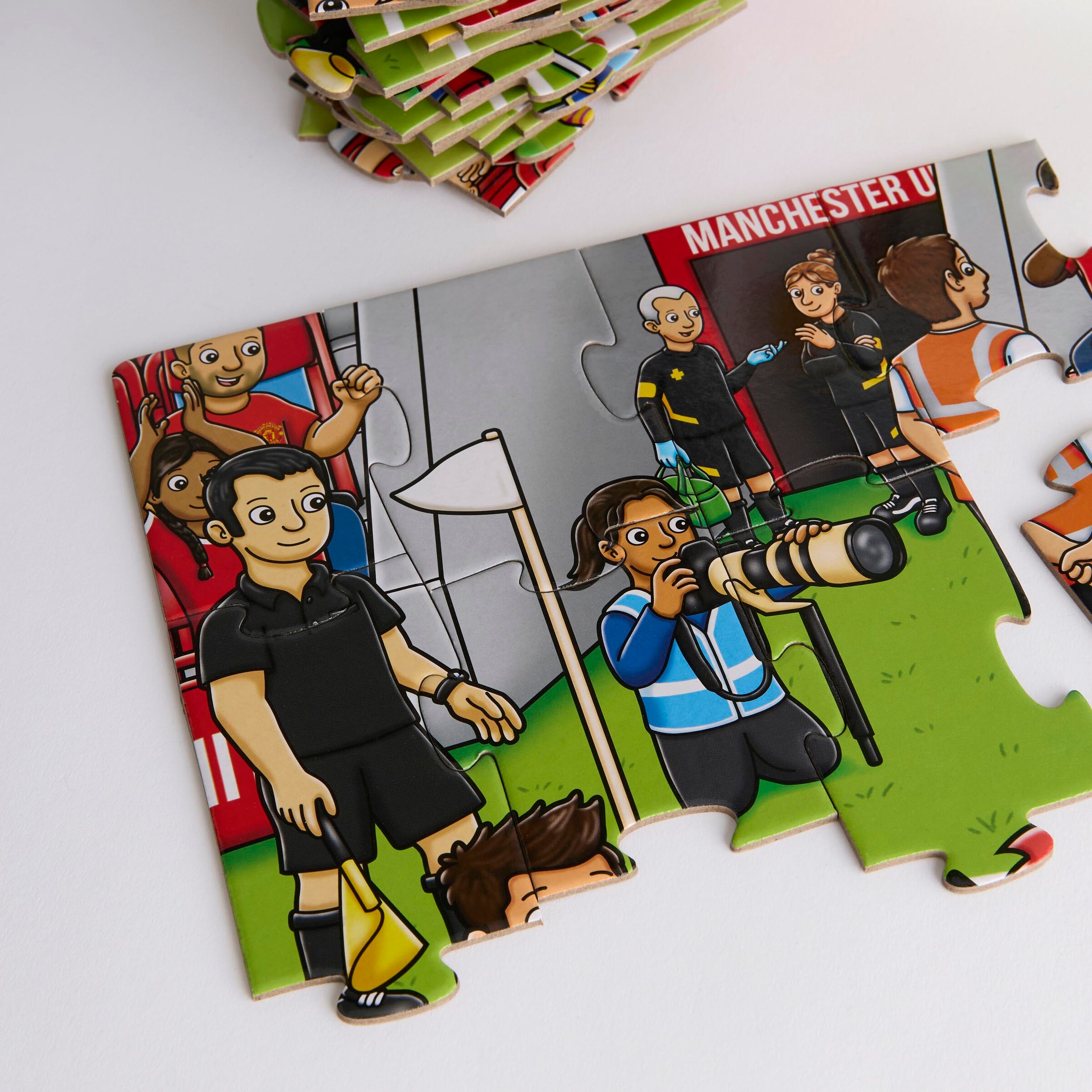 Manchester United Fred the Red Jigsaw Puzzle 50pc Detail [3-4]