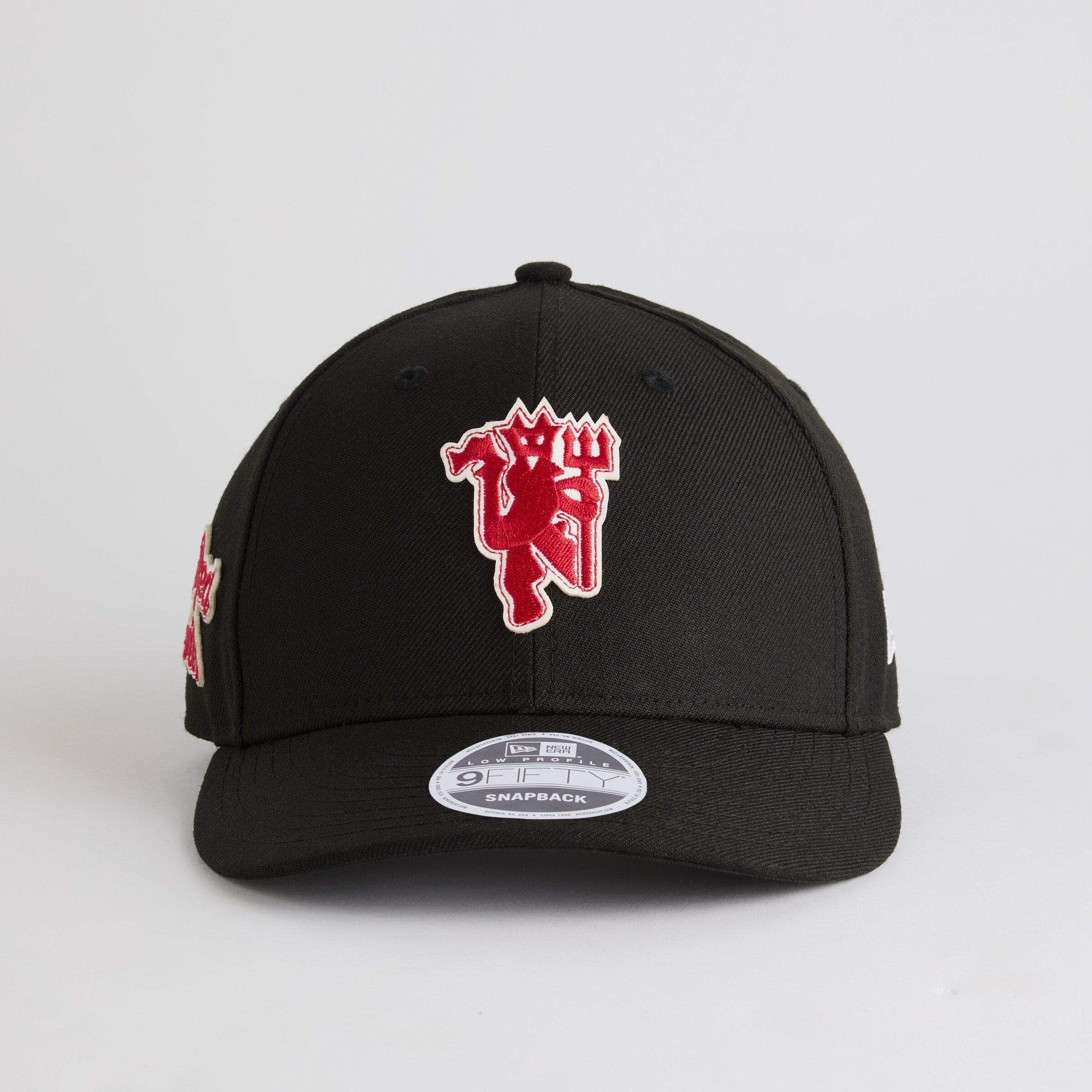 Manchester United x New Era Devil Applique 9Fifty Cap Black Black Detail [2-5]