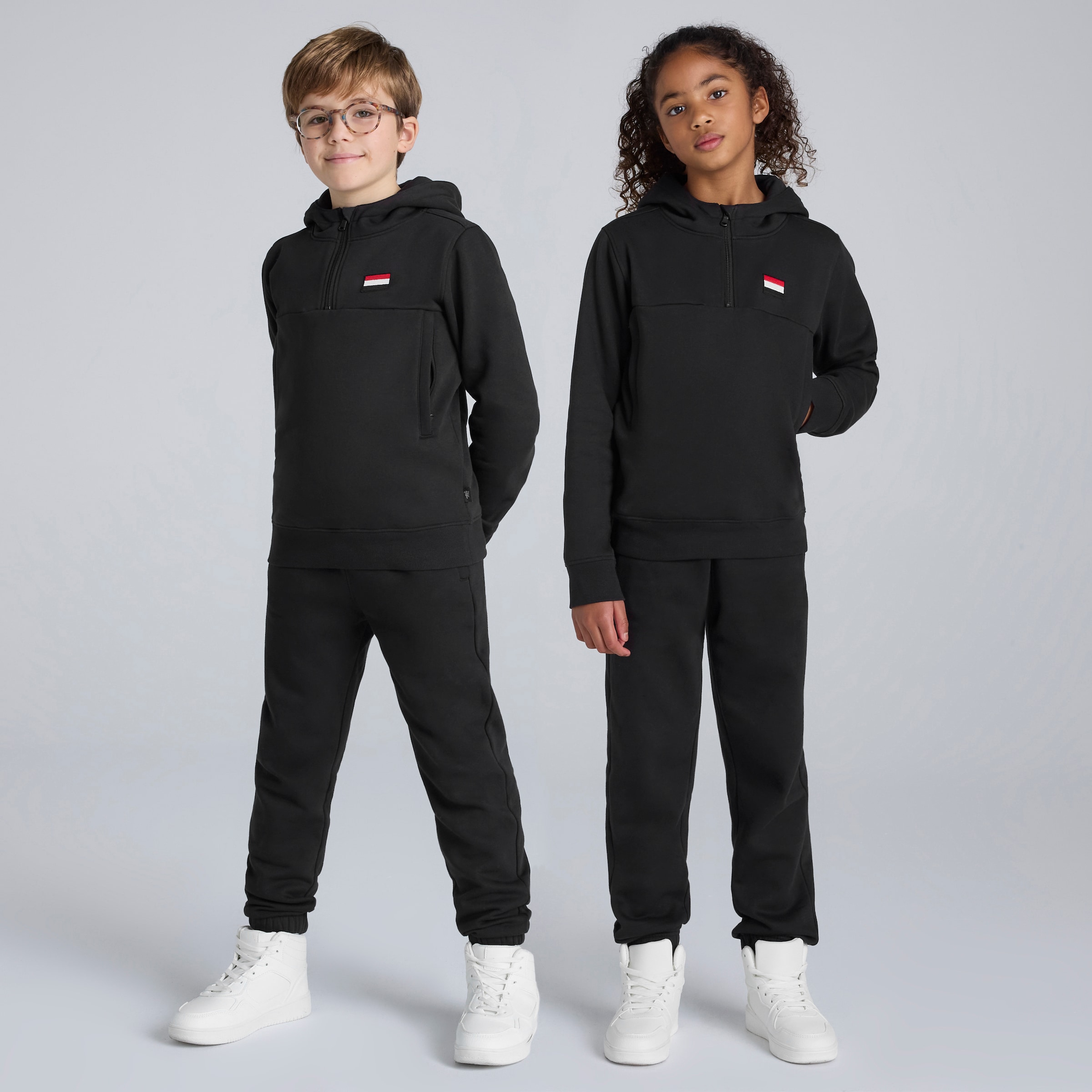 Manchester United Kids Quarter Zip Hoodie Black Black Detail [1-6]