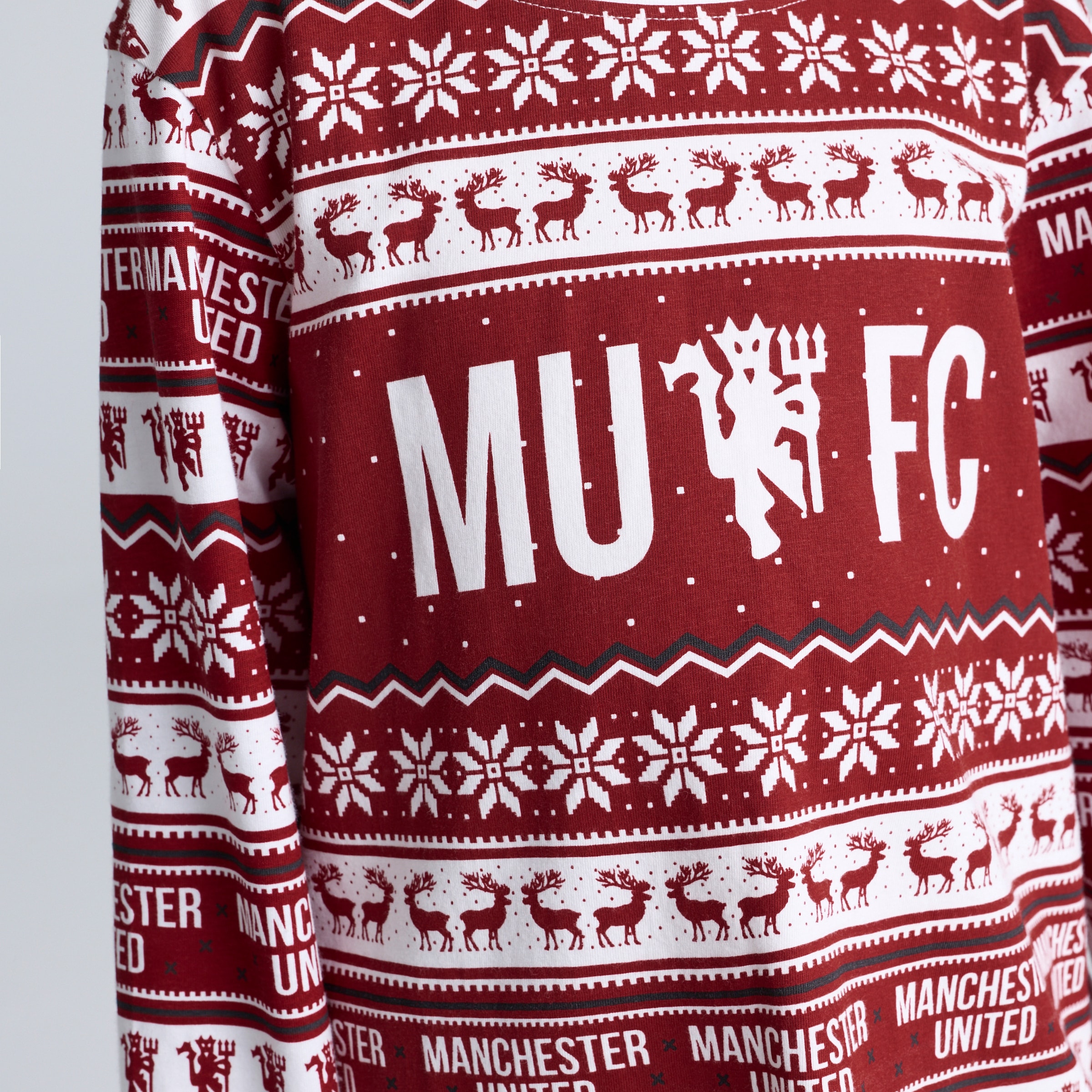 Manchester United Kids Christmas Fairisle Pyjamas Red Multi Detail [5-6]