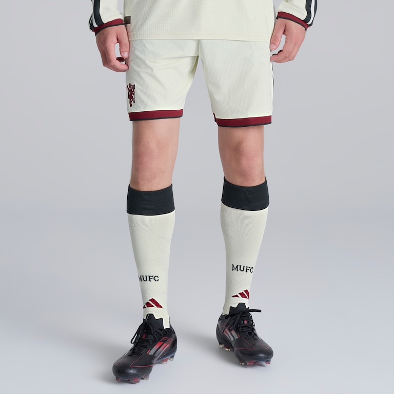 Manchester United 26/27 Third Authentic Shorts Cream