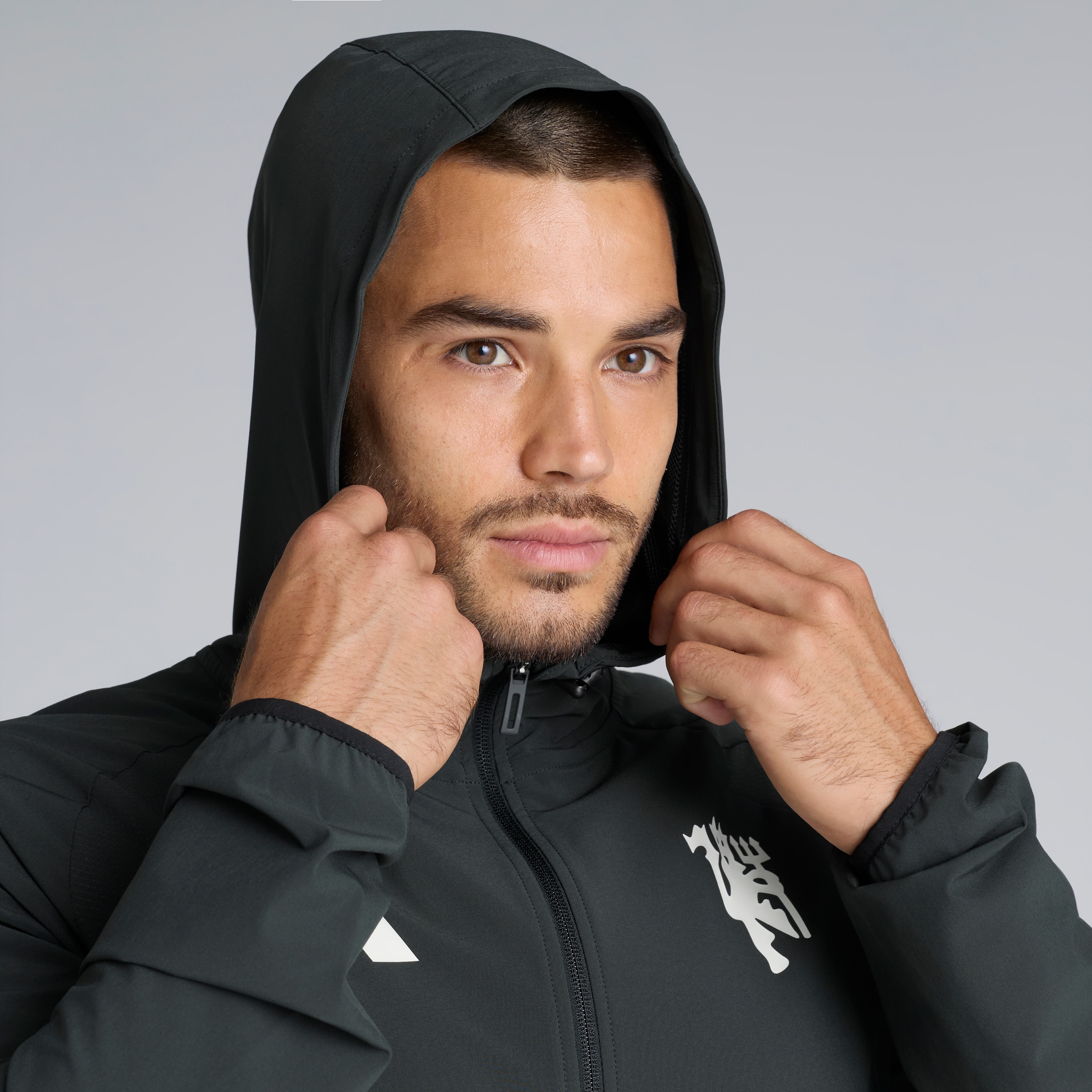 Manchester United Tiro Tech Windbreaker Green Grün Detail [6-6]