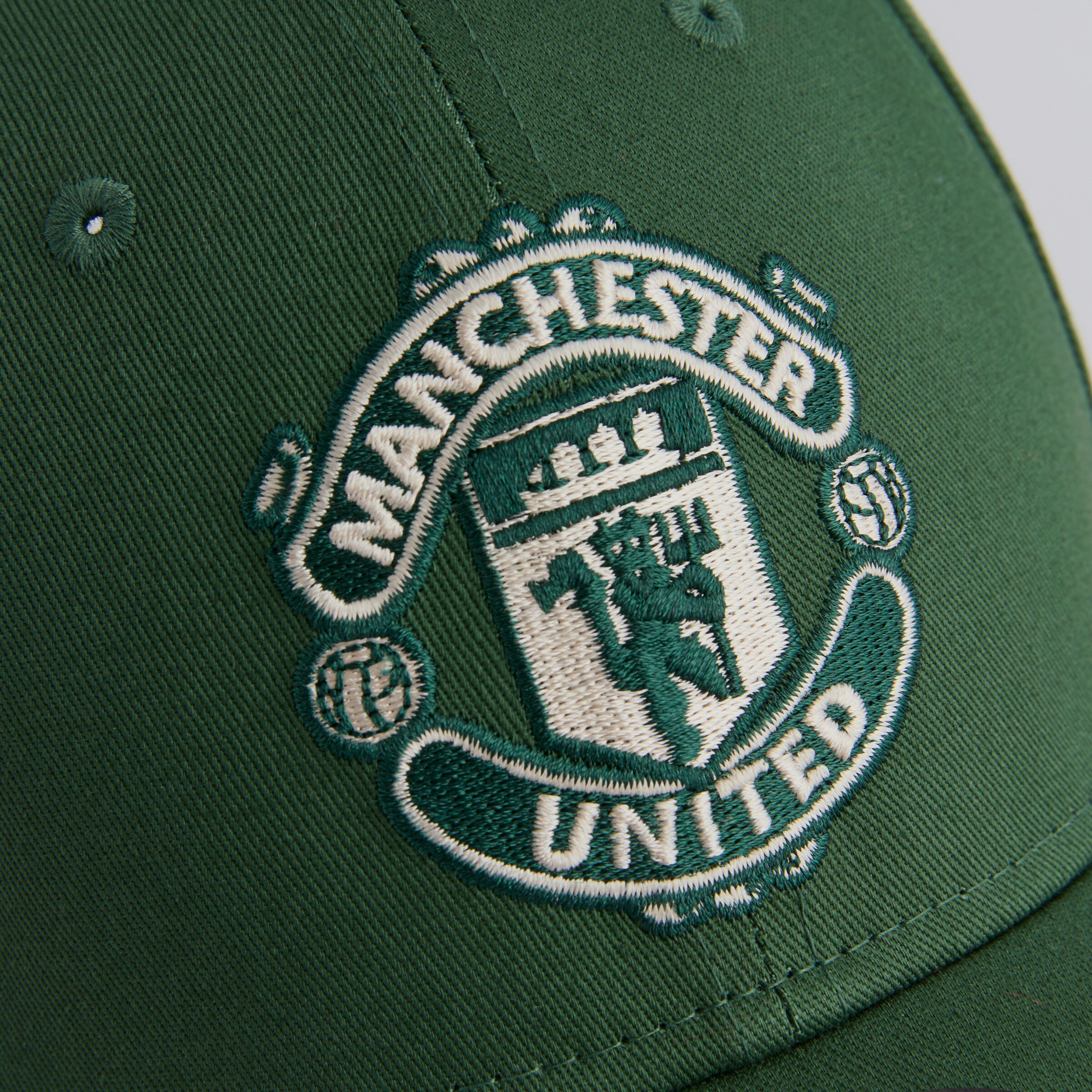 Manchester United x New Era Contrast Crest 9Forty Cap Green Green Detail [5-5]