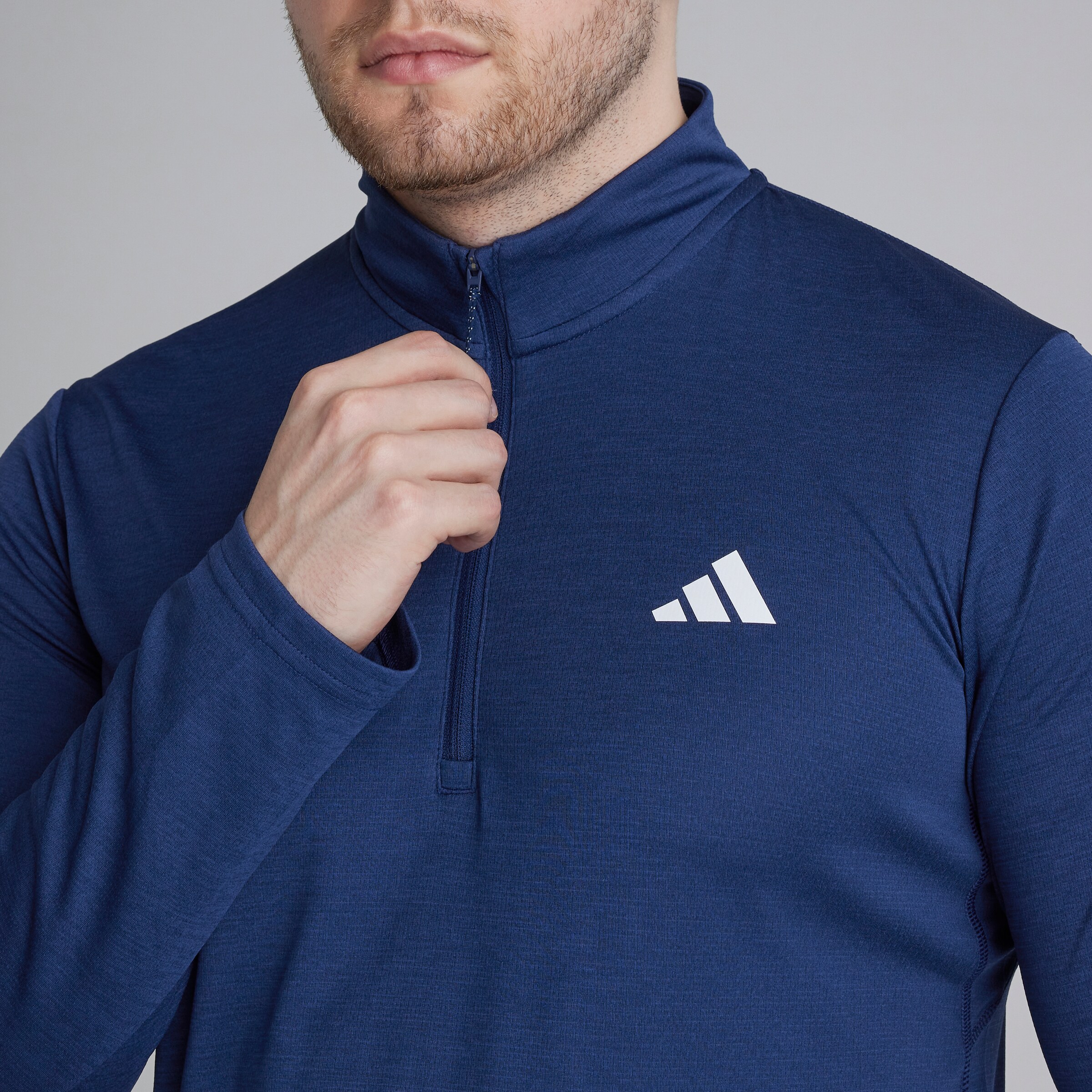 Manchester United x adidas Essentials Training AEROREADY 1/4 Zip Blue Bleu Détail [4-7]