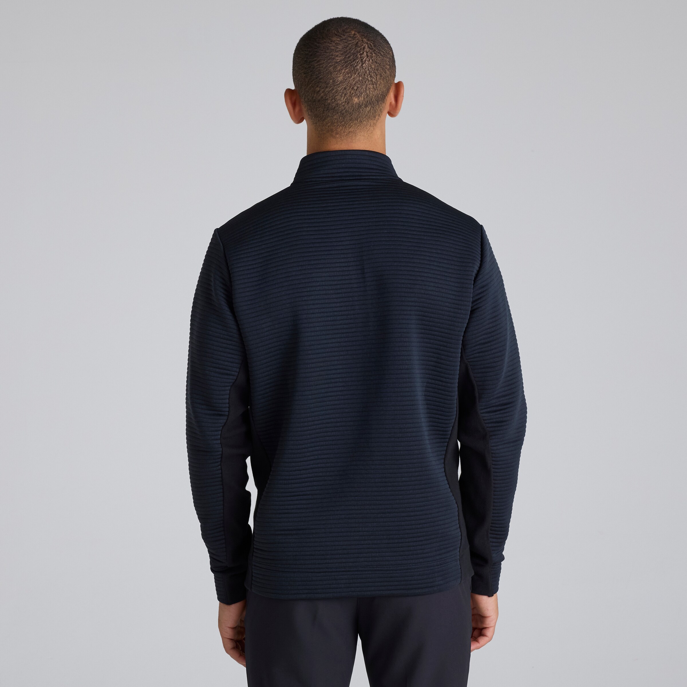 Manchester United x adidas Golf Ultimate365 DWR Textured 1/4-Zip Sweatshirt Black Noir Détail [2-5]