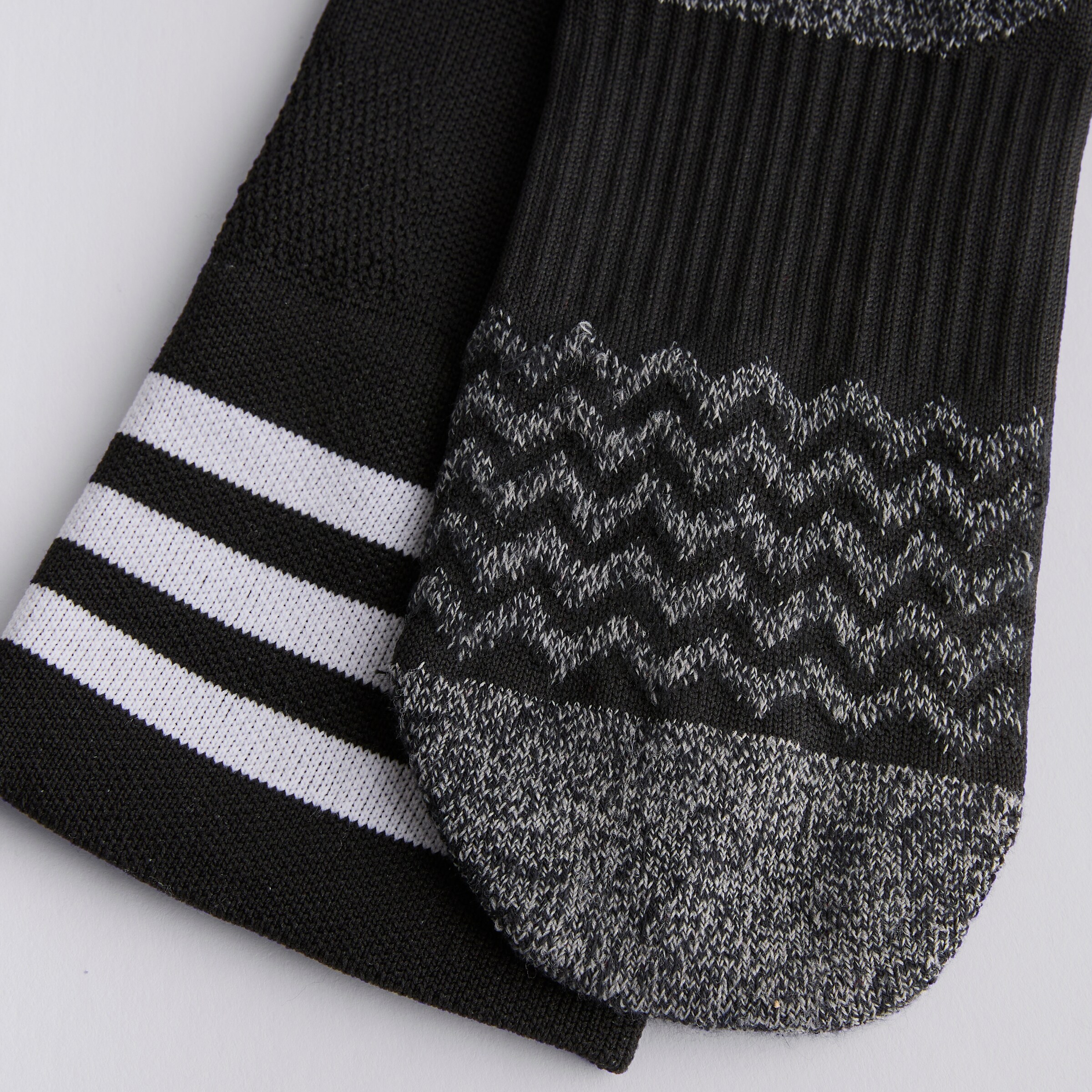 Manchester United 25/26 Home Socks Black Noir Détail [4-4]