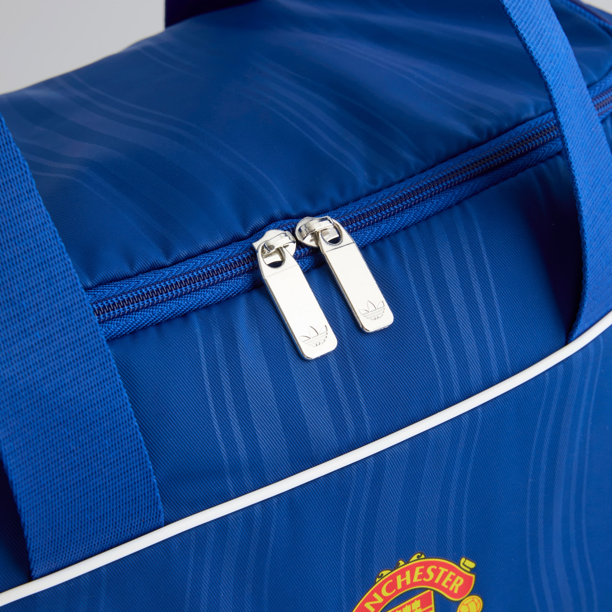 Manchester United x adidas Away Football Bag Blue Bleu Détail [6-6]