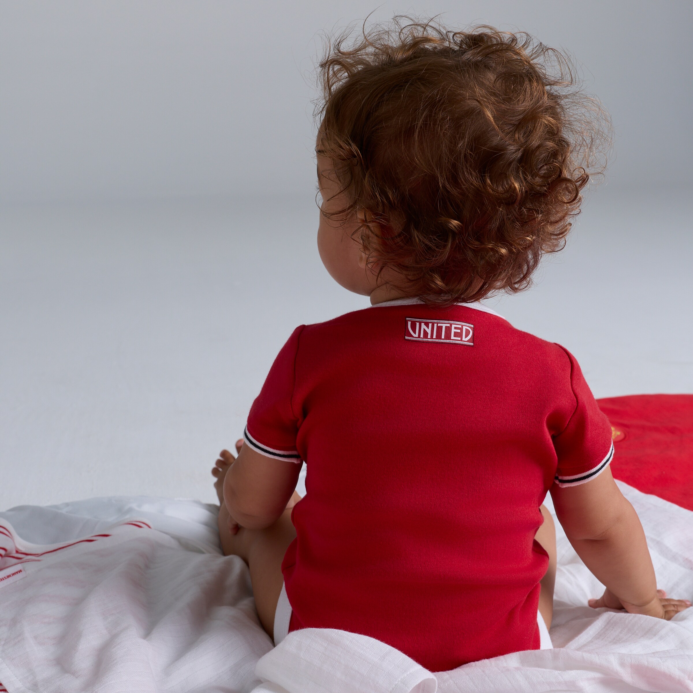 Manchester United Baby 26/27 Home Gift Set Red Red Detail [4-8]
