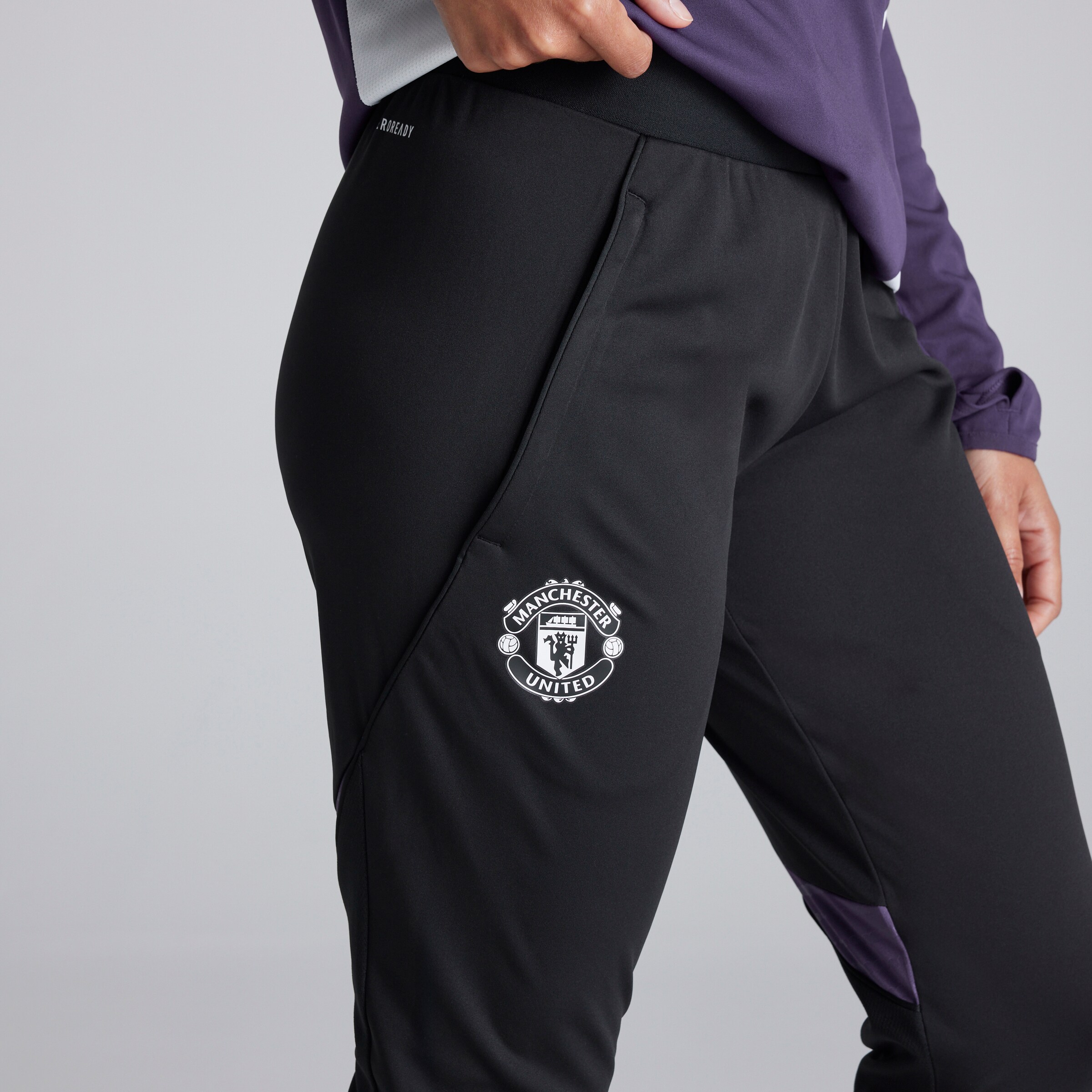 Manchester United Tiro 25 Competition Training Pants Black Detail [4-5]