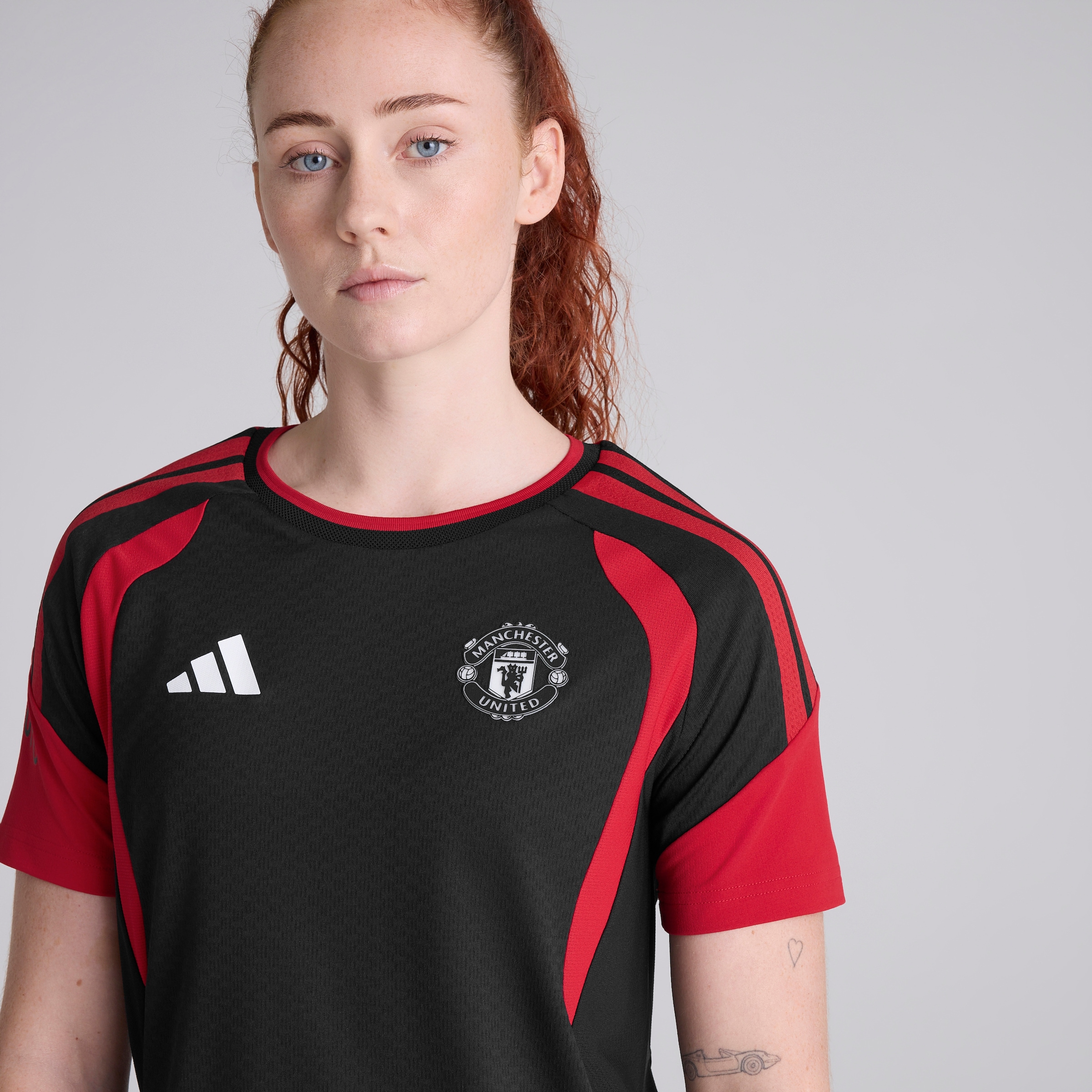 Manchester United Womens 26/27 Training Tiro Authentic Jersey Black Black Detail [4-5]